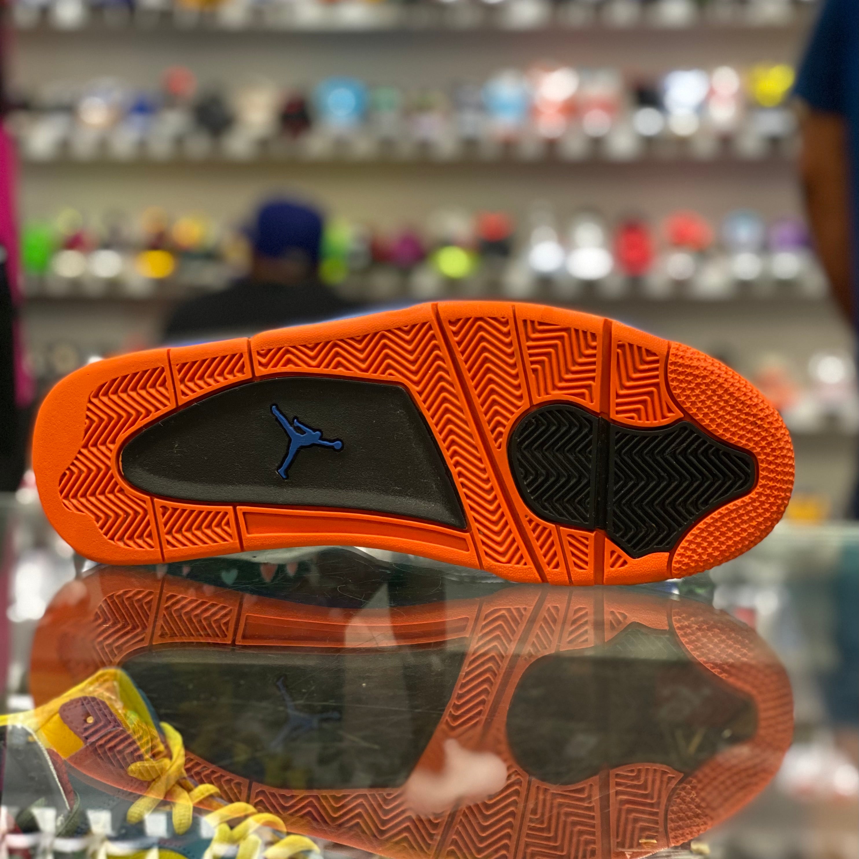 Air Jordan 4 Retro “Cav”