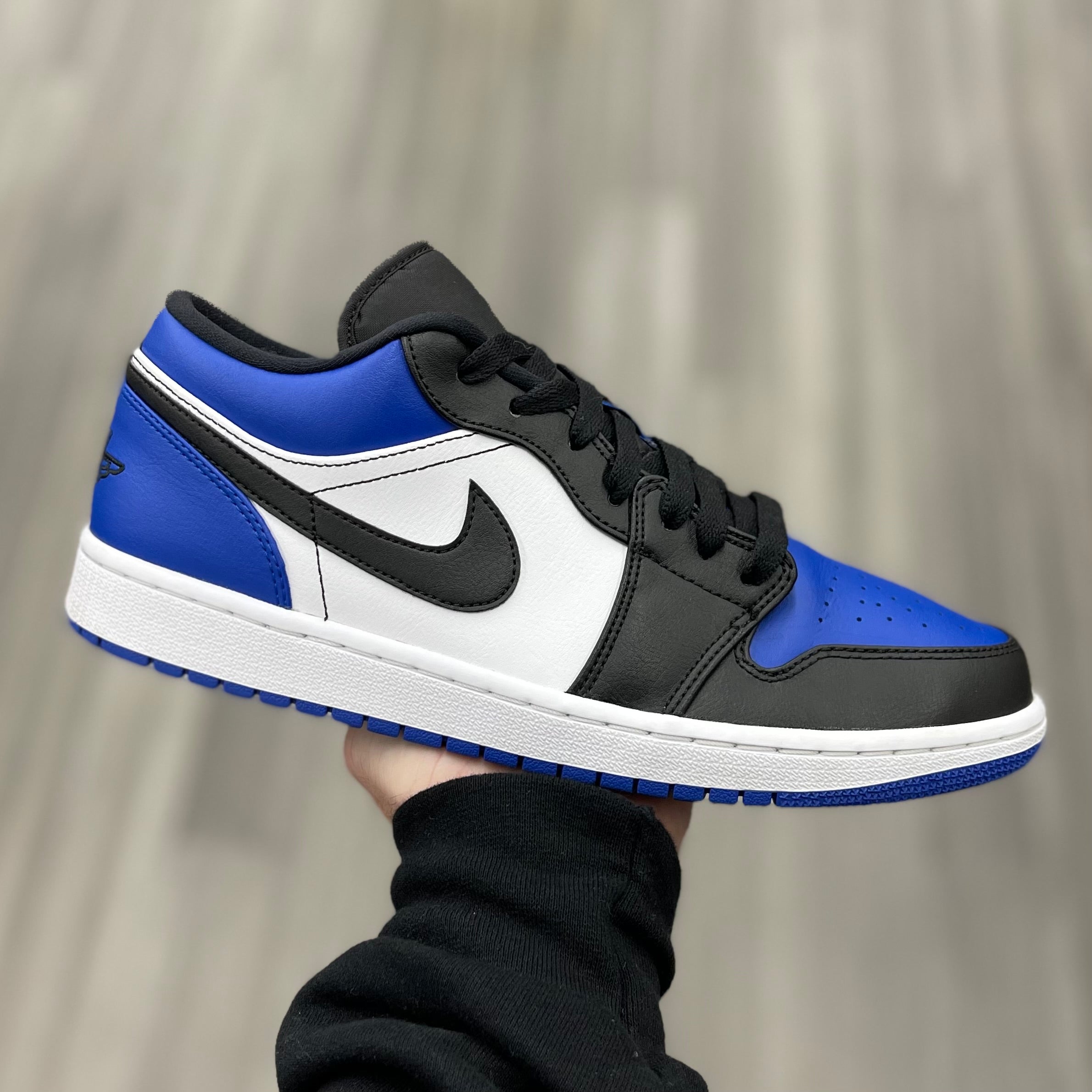 Air Jordan 1 Retro Low “Royal Toe”