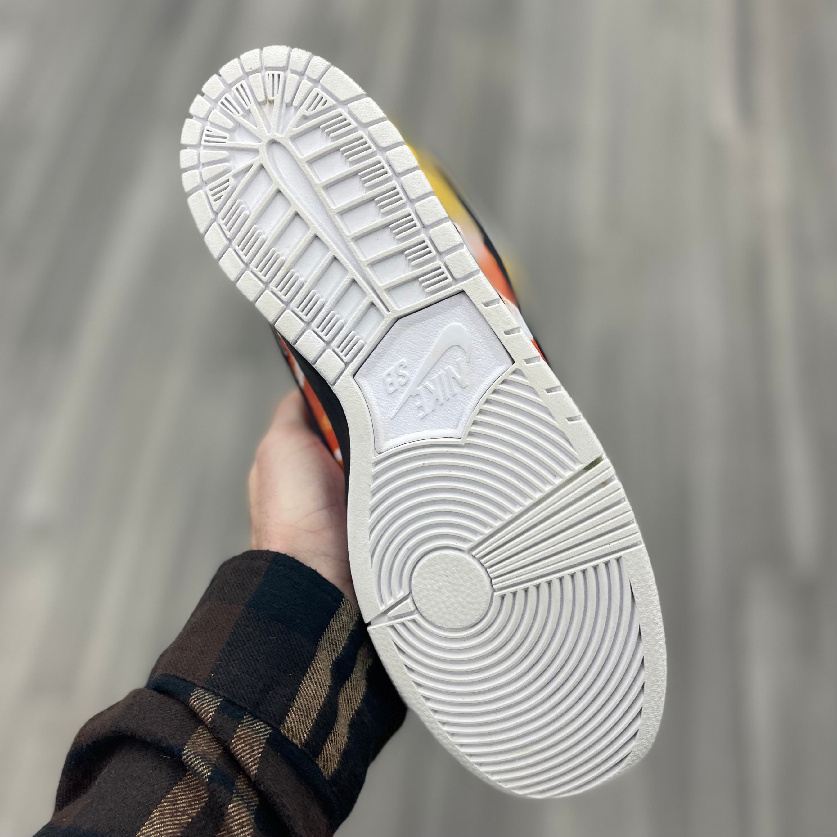 Nike Sb Dunk Low Ray Gun “Tie-Dye Black”