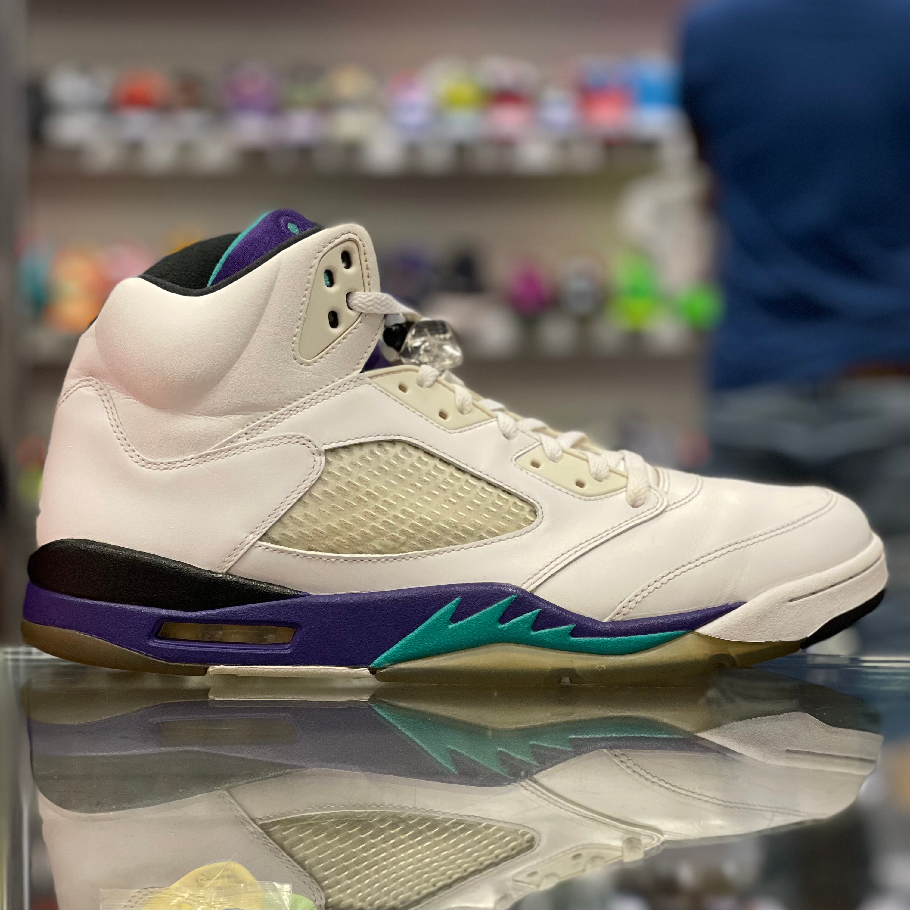 Air Jordan 5 Retro “Grape”
