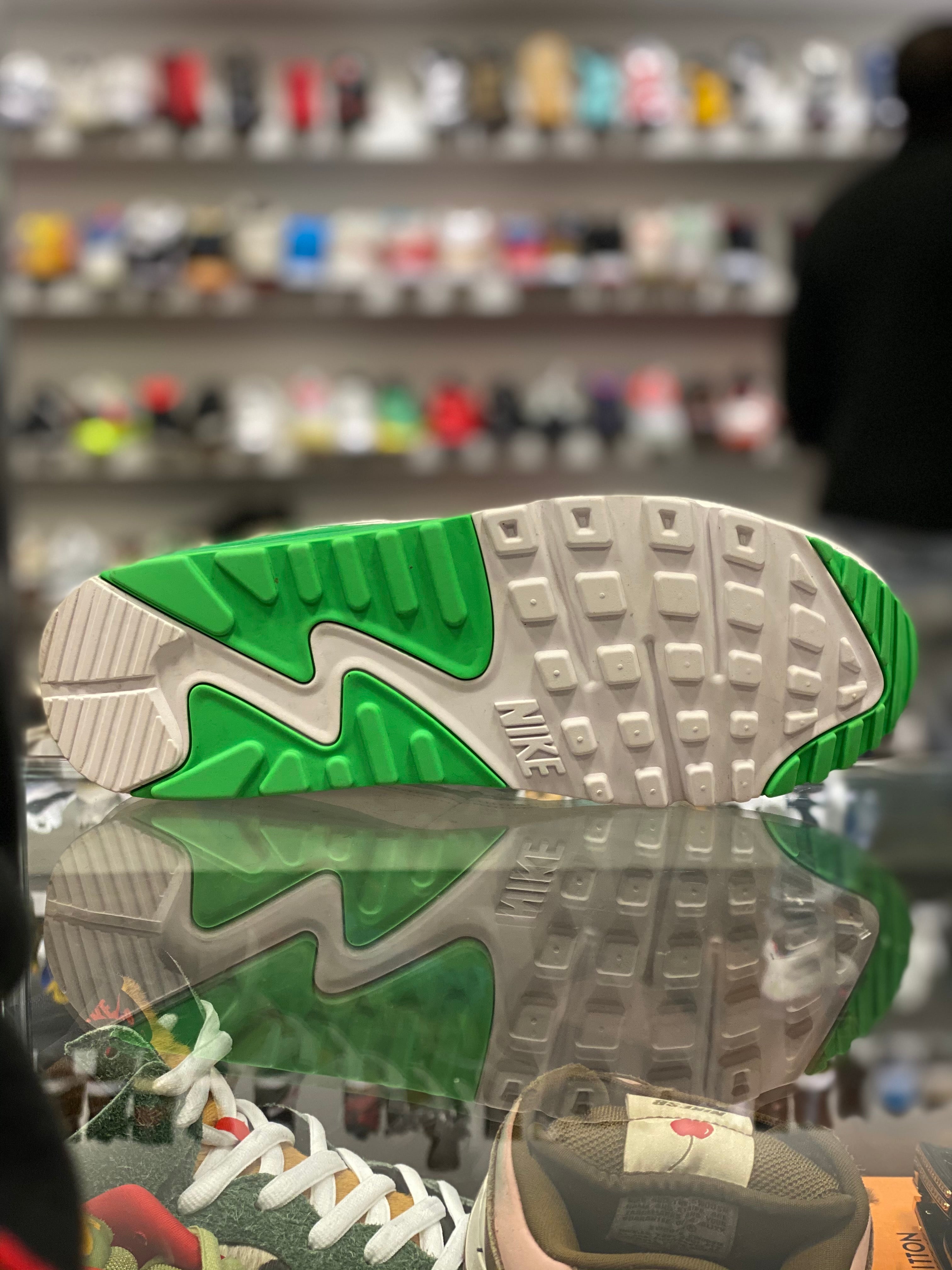 Nike Air Max 90 Undefeated “White Green”