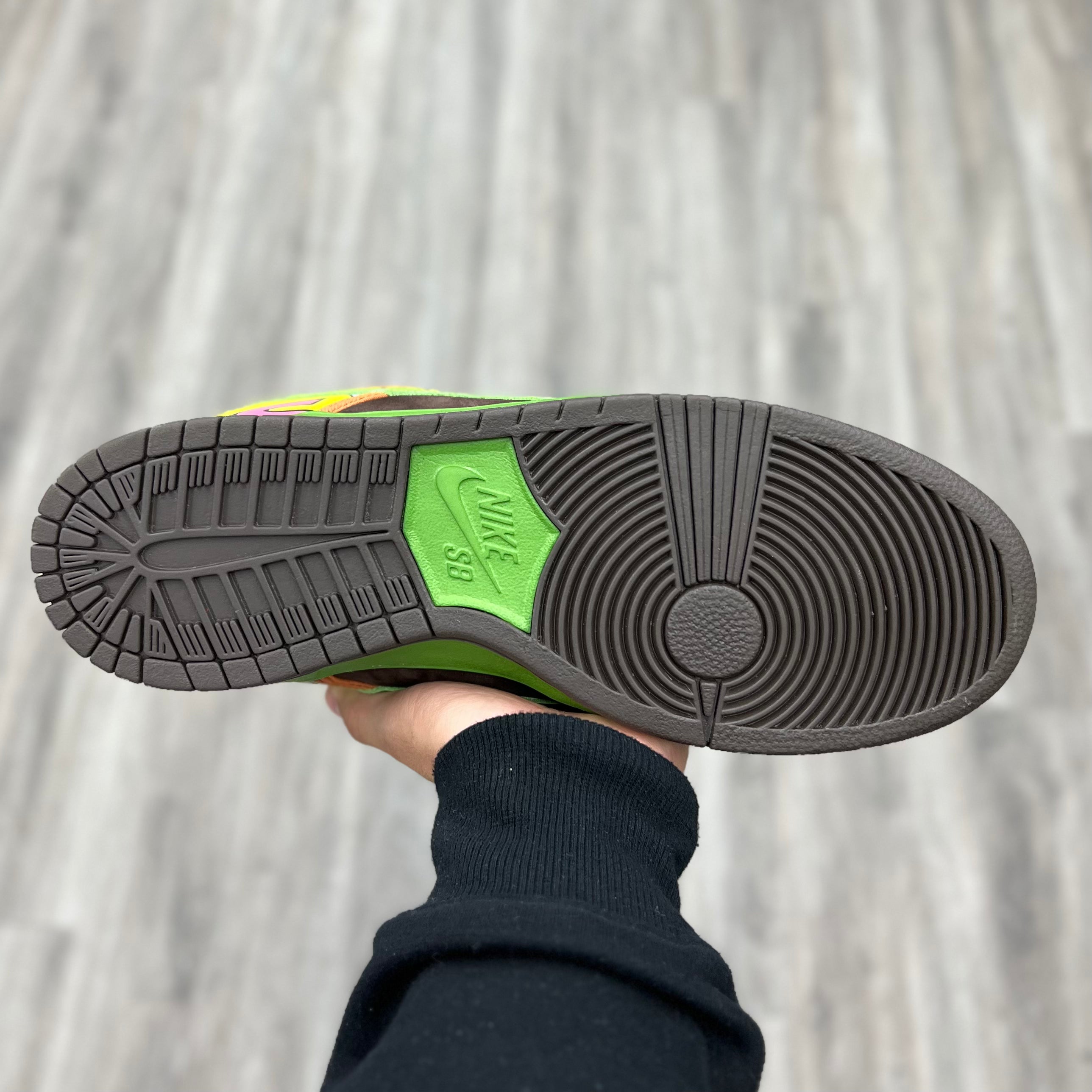 Nike SB Dunk Low “De La Soul”