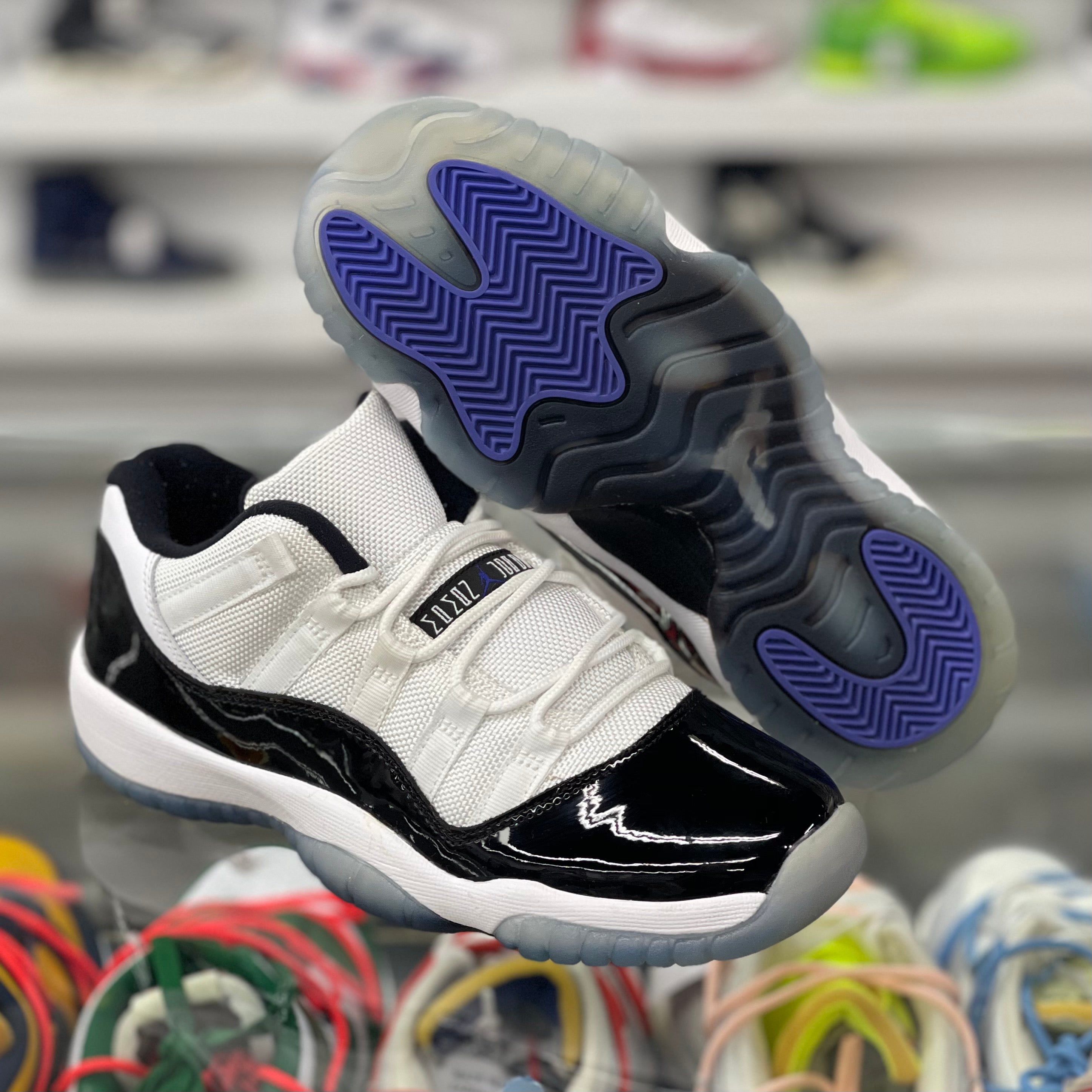 Air Jordan 11 Retro Low “Concord”