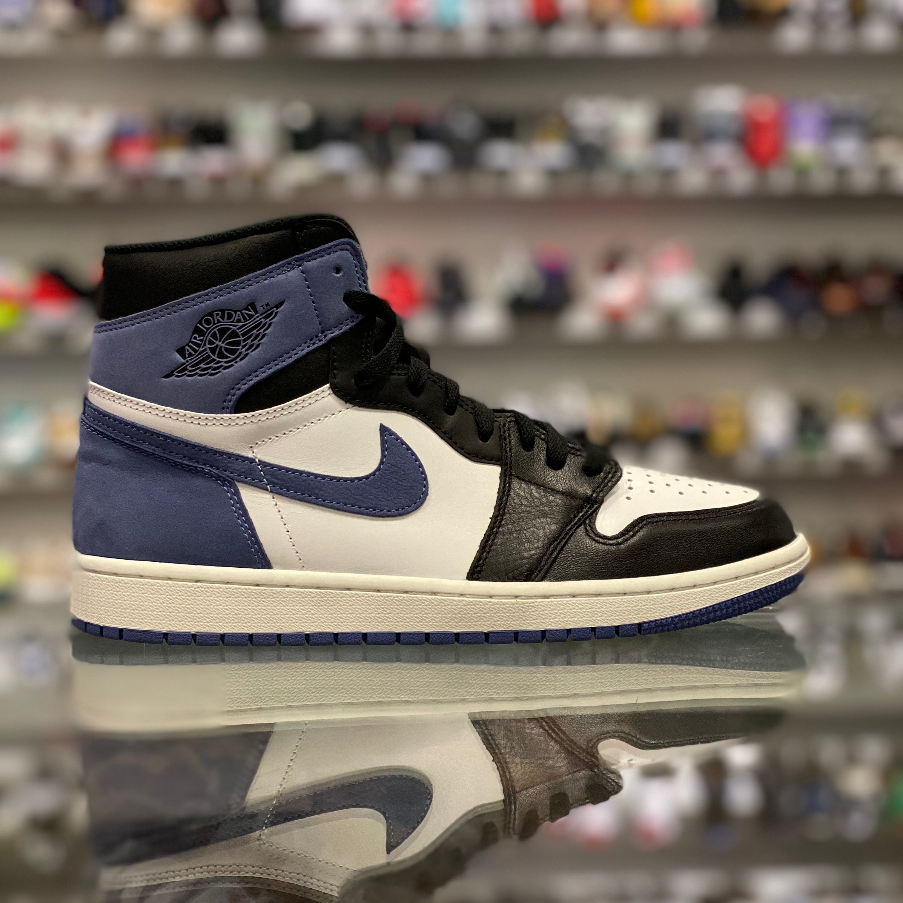 Air Jordan Retro 1 “Blue Moon”