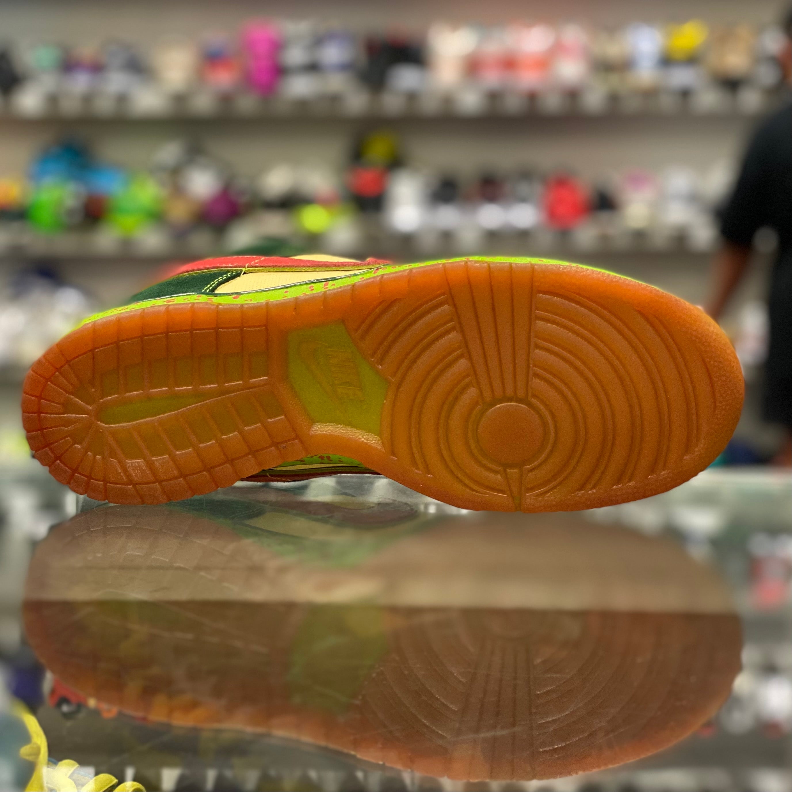 Nike Dunk Low SB “Mosquito”