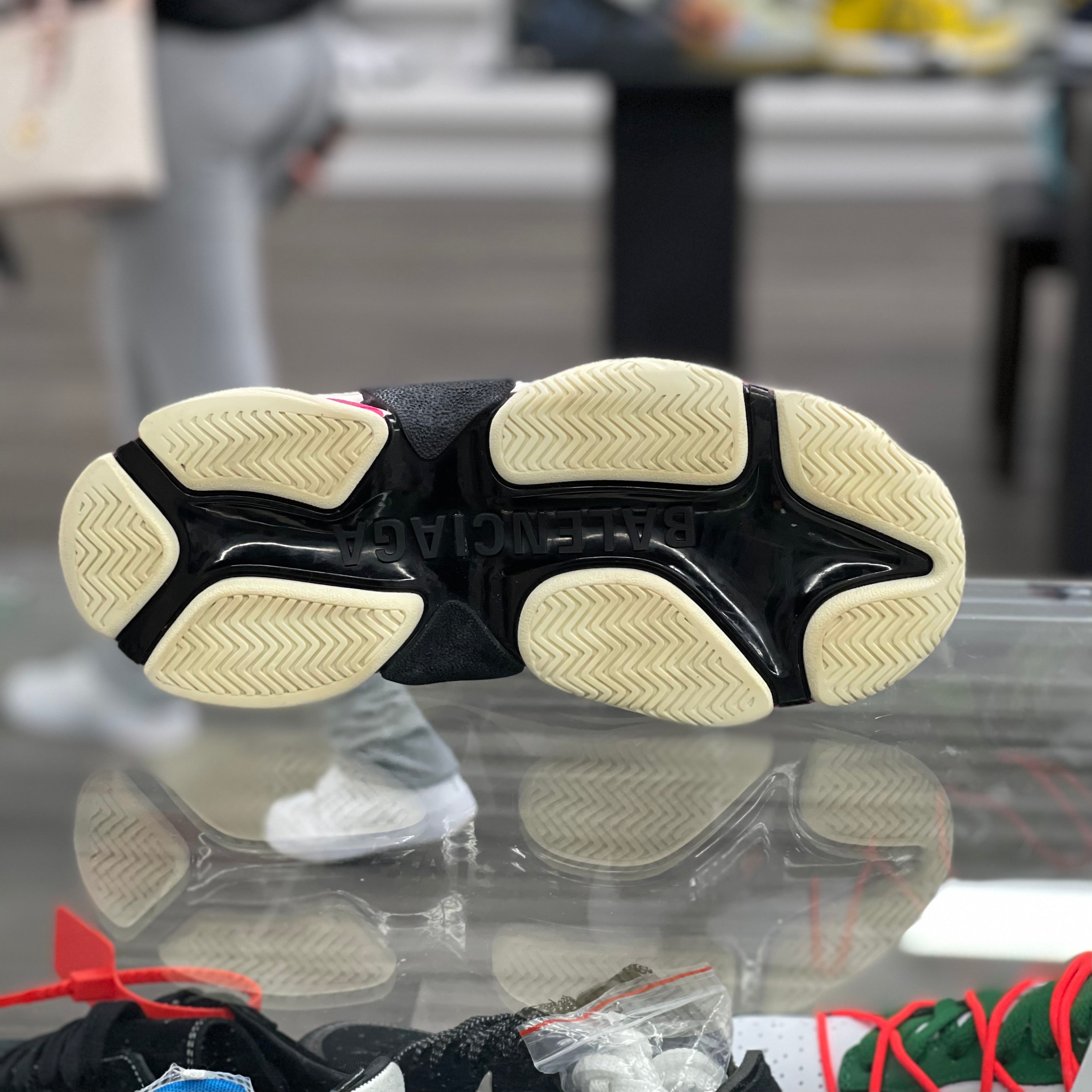 Balenciaga Triple S “Pink White”