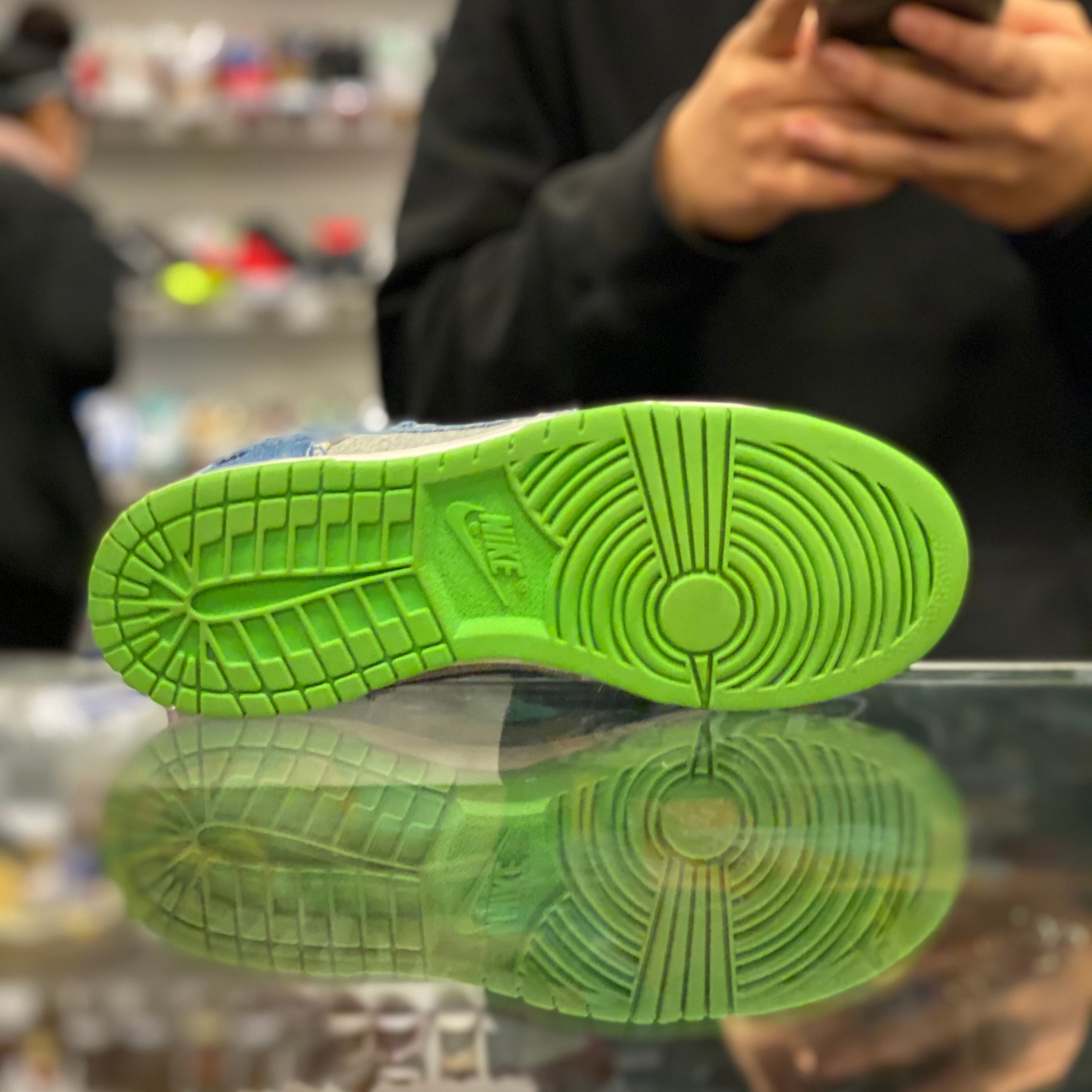 Nike SB Dunk Low “Denim Hulk”