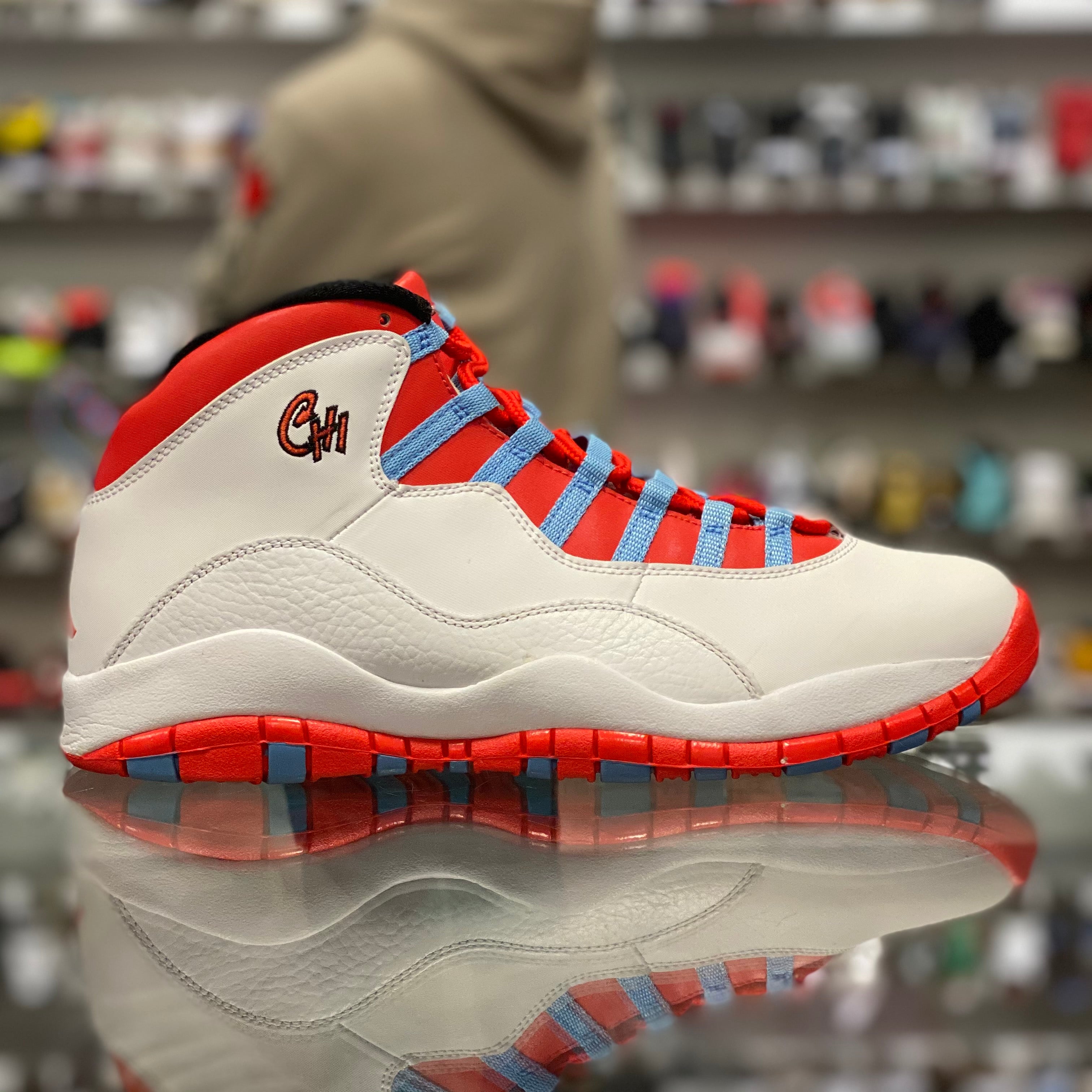 Air Jordan 10 Retro “Chicago Flag”