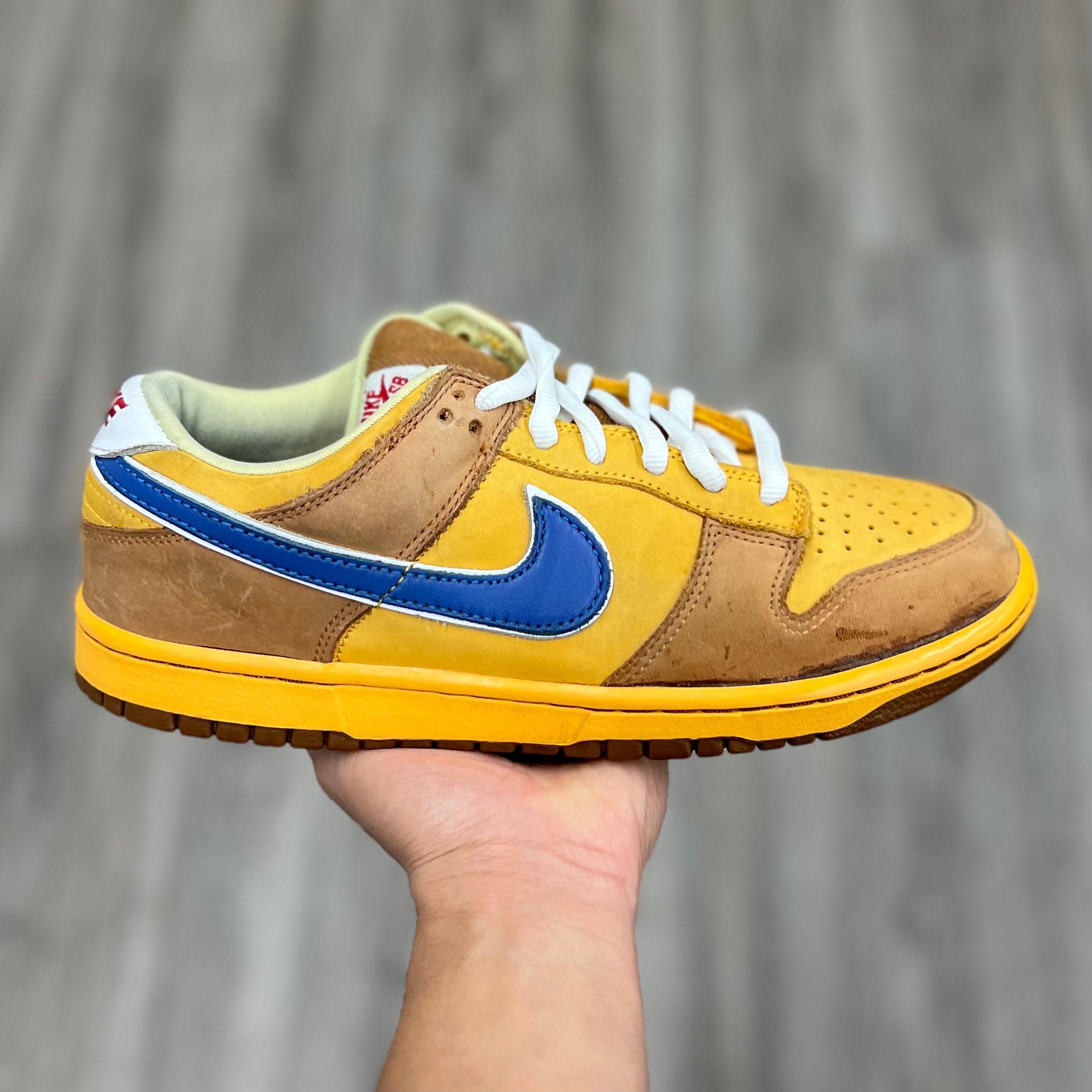 Nike Sb Dunk Low “Newcastle Brown”