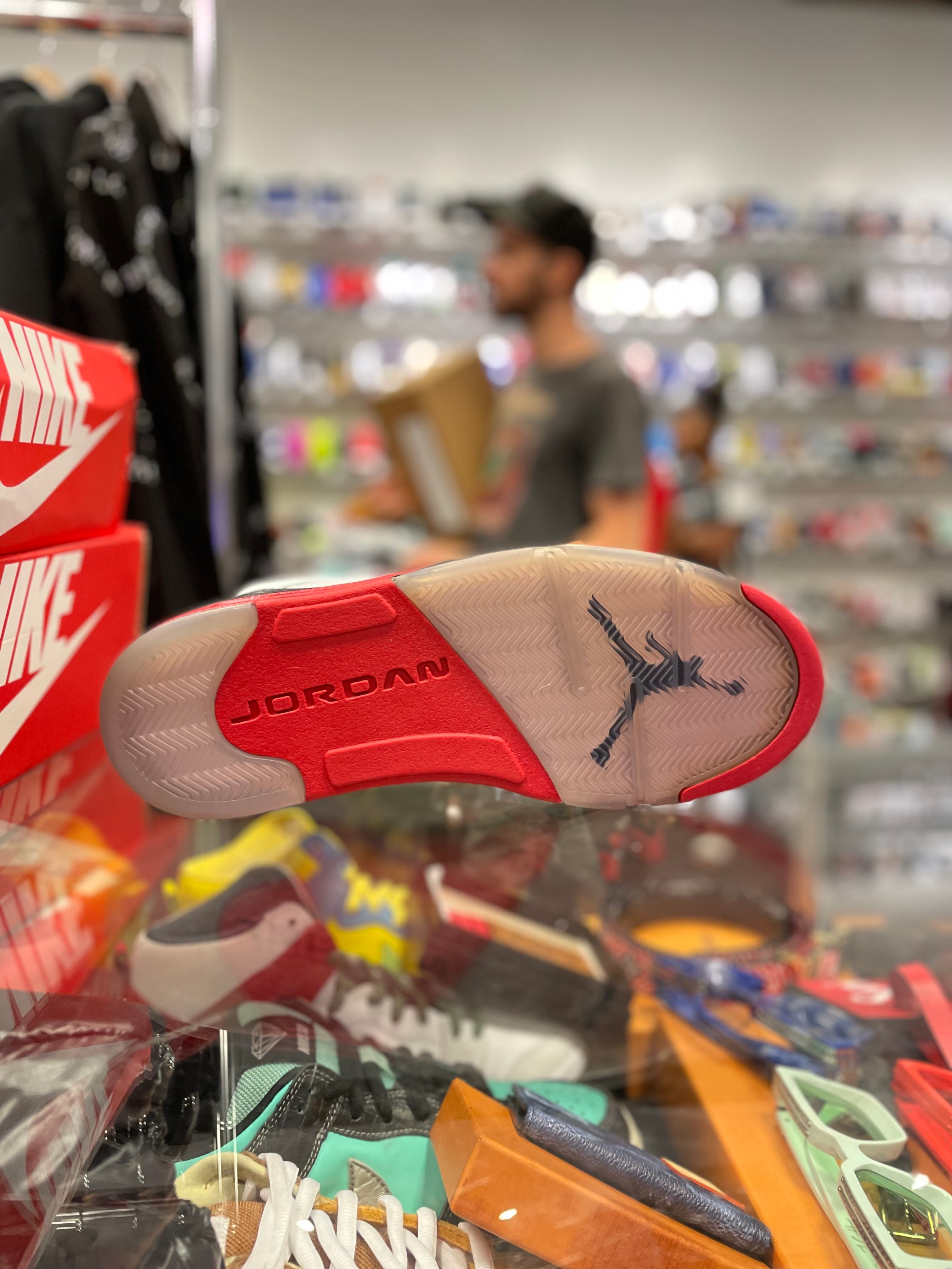 Air Jordan 5 Retro “Fire Red Black Tongue”