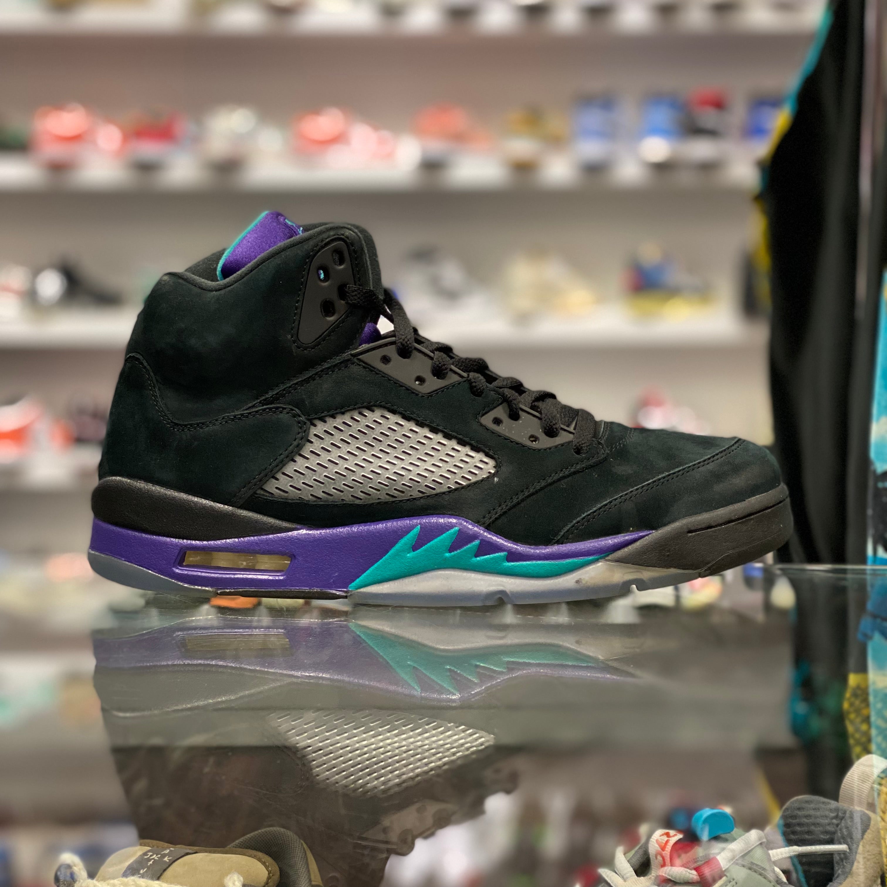 Air Jordan Retro 5 “Black Grape”