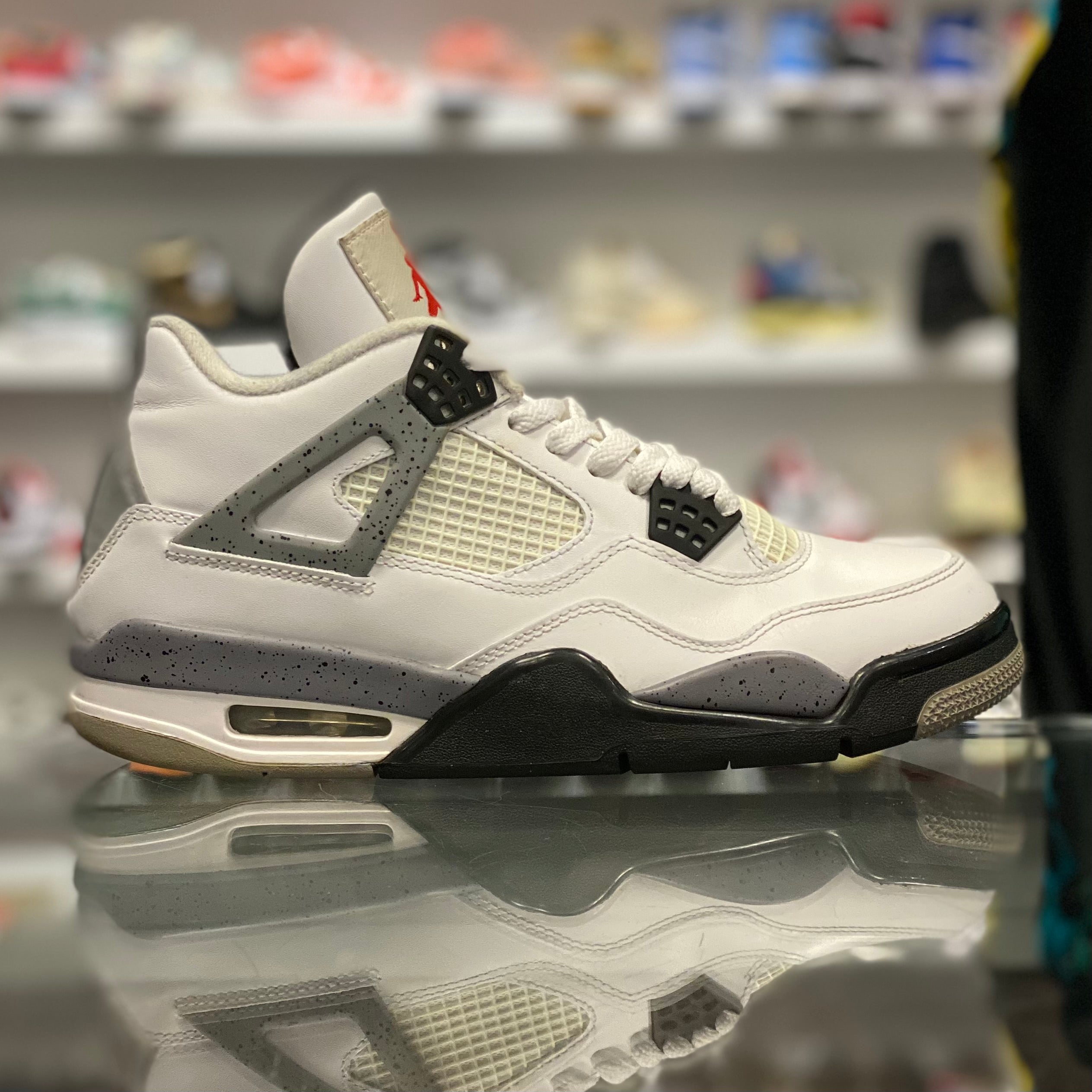 Air Jordan 4 Retro “White Cement 2012”