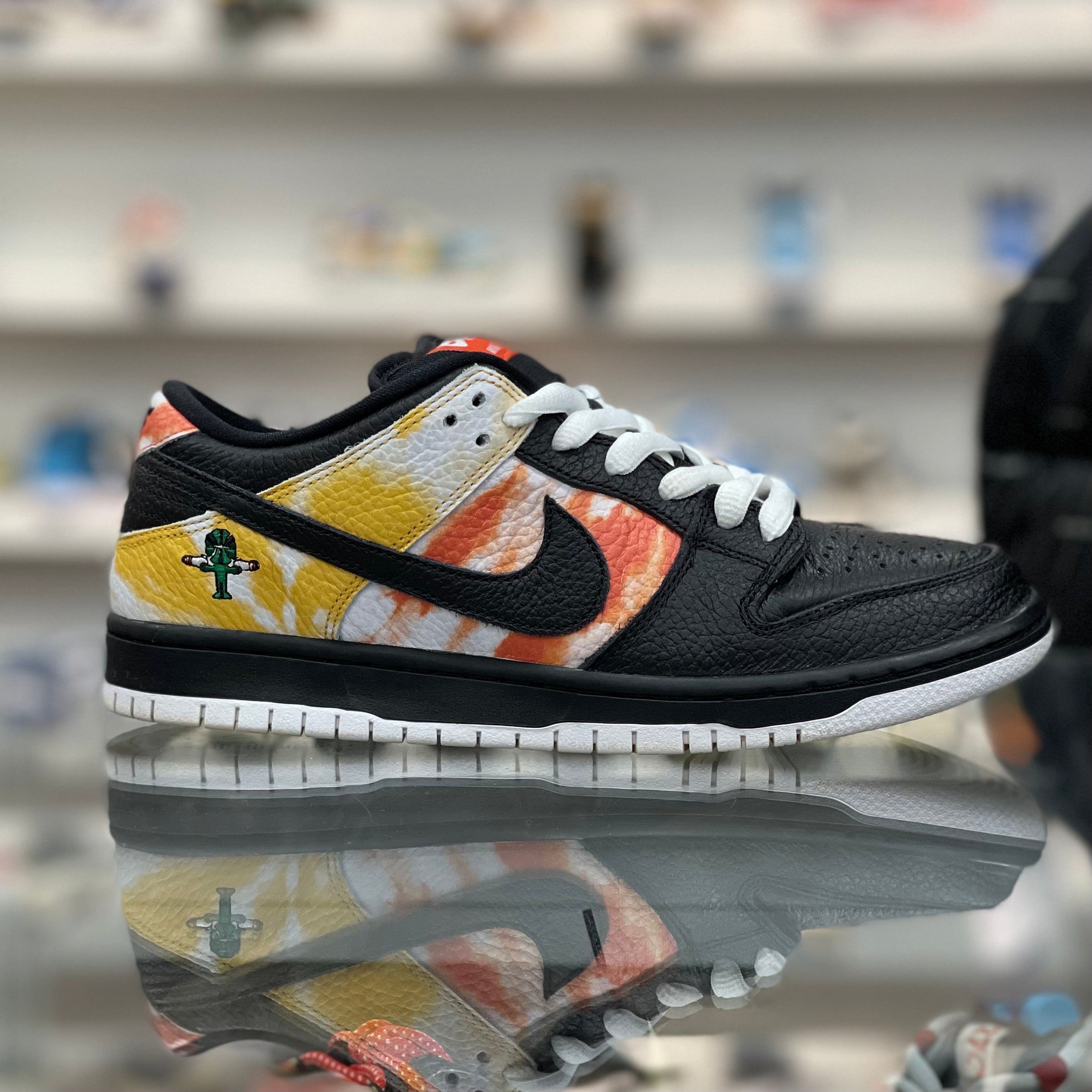 Nike Sb Dunk Low Ray Gun “Tie-Dye Black”