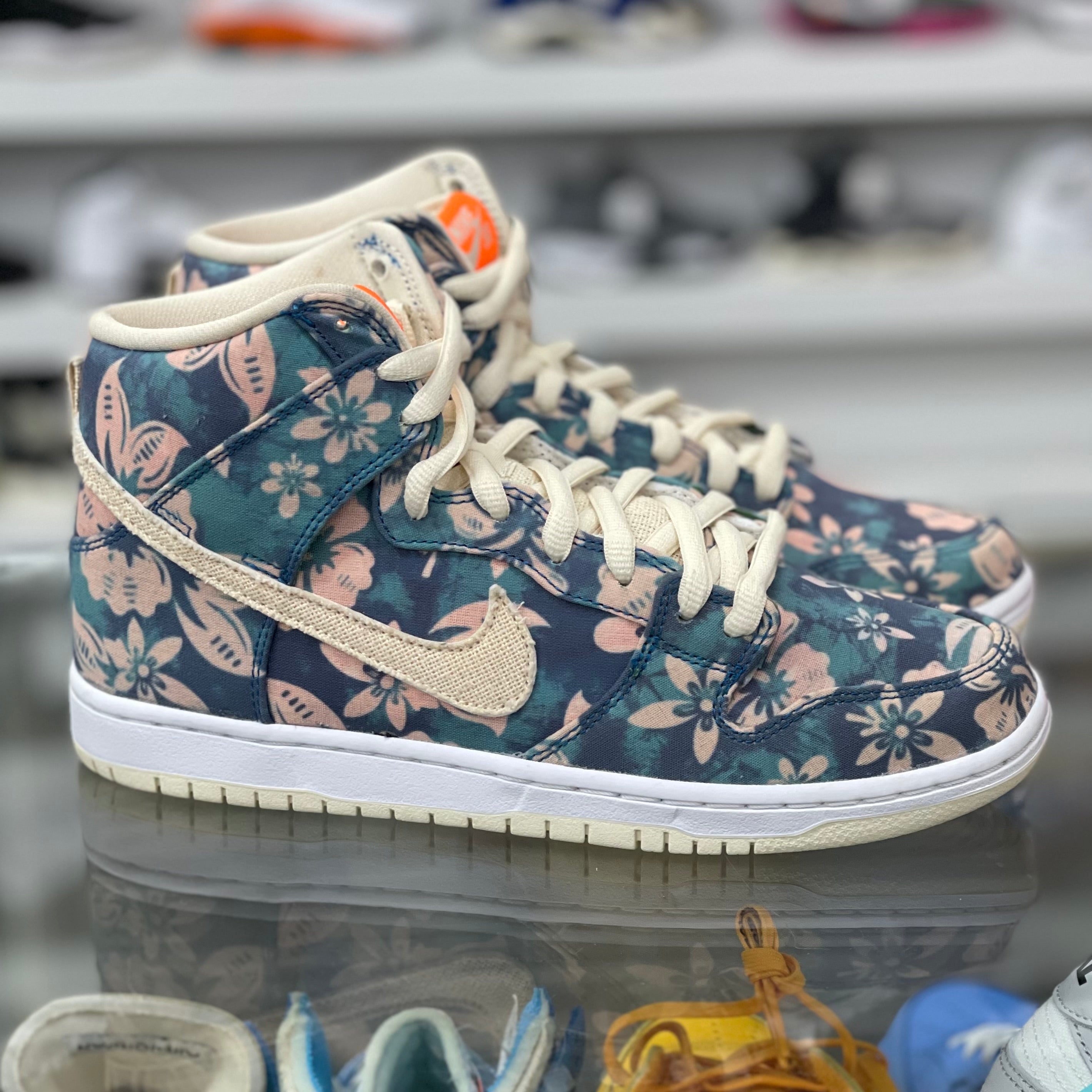 Nike Dunk High SB “Hawaii”