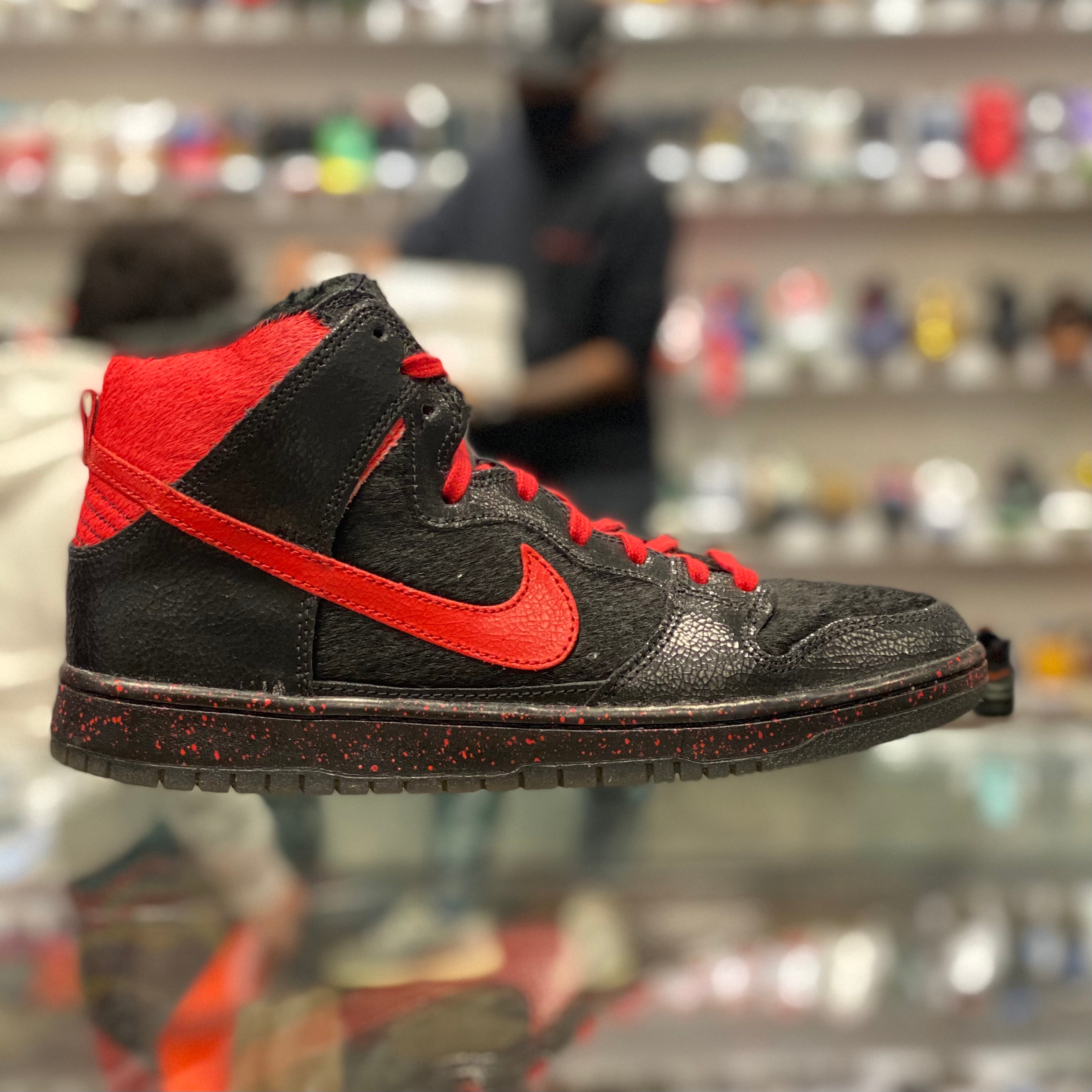 Nike SB Dunk High “Krampus”