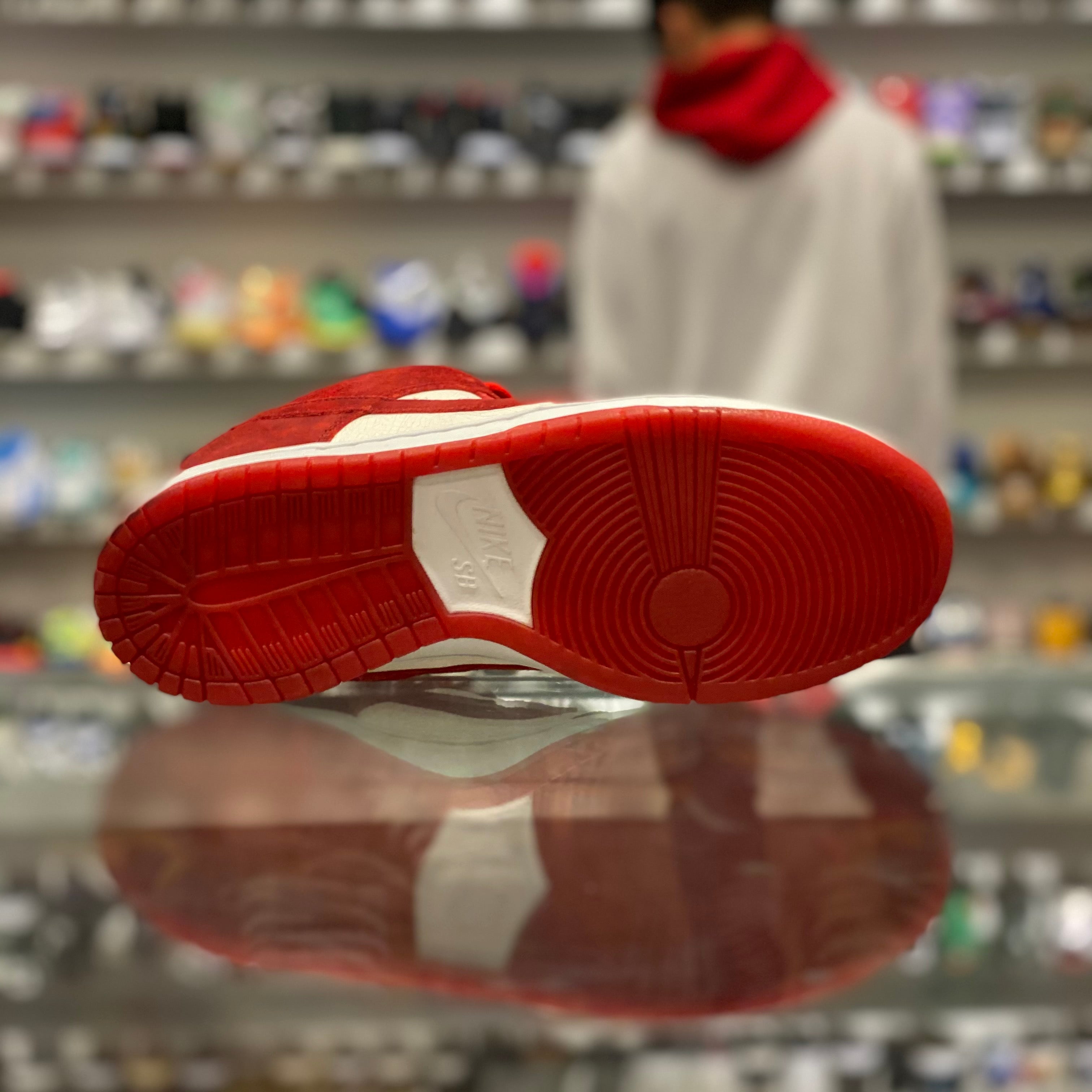 Nike Dunk SB Low “Valentines Day 2014”