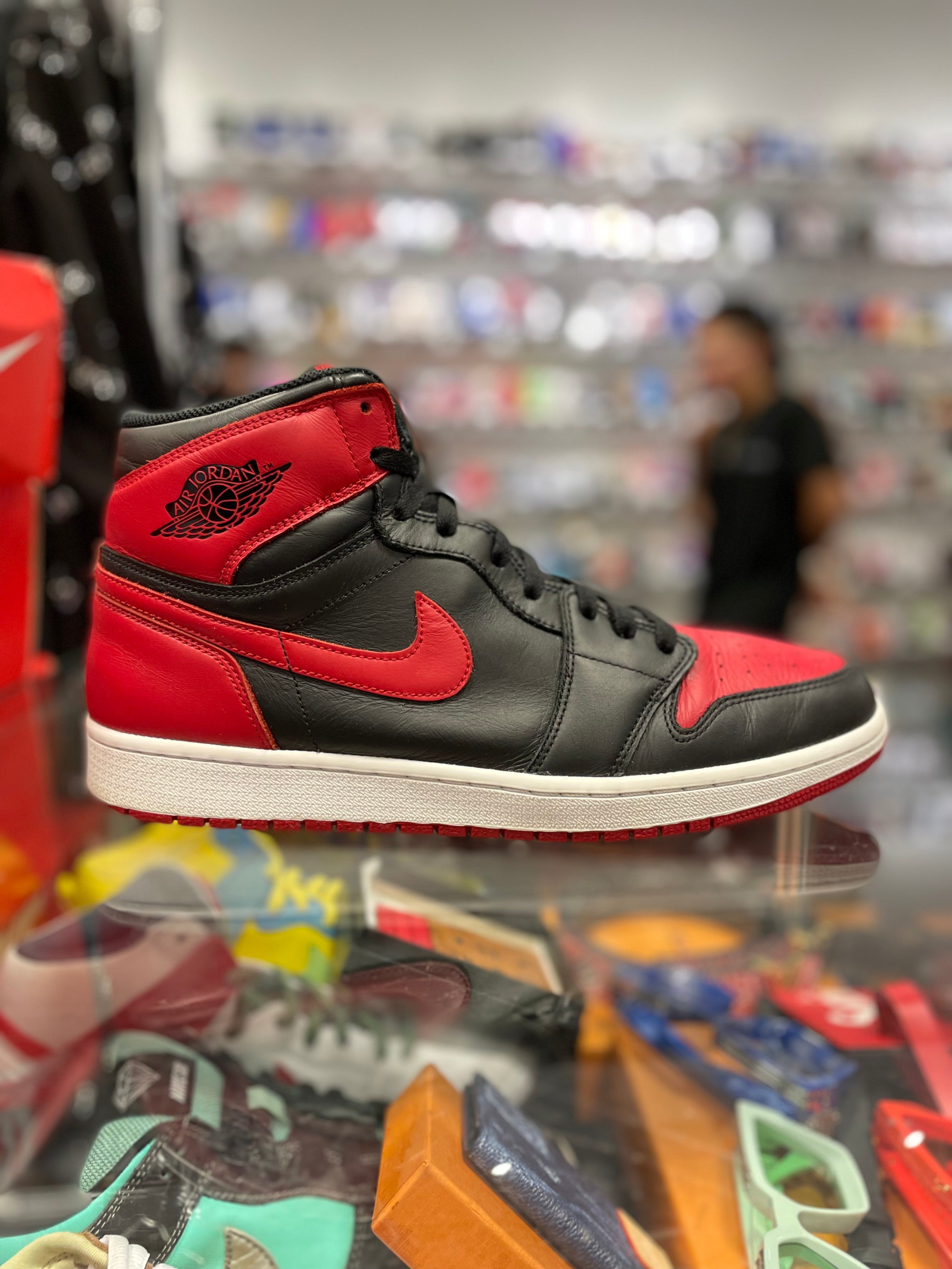 Air Jordan Retro 1 “2013 Bred”