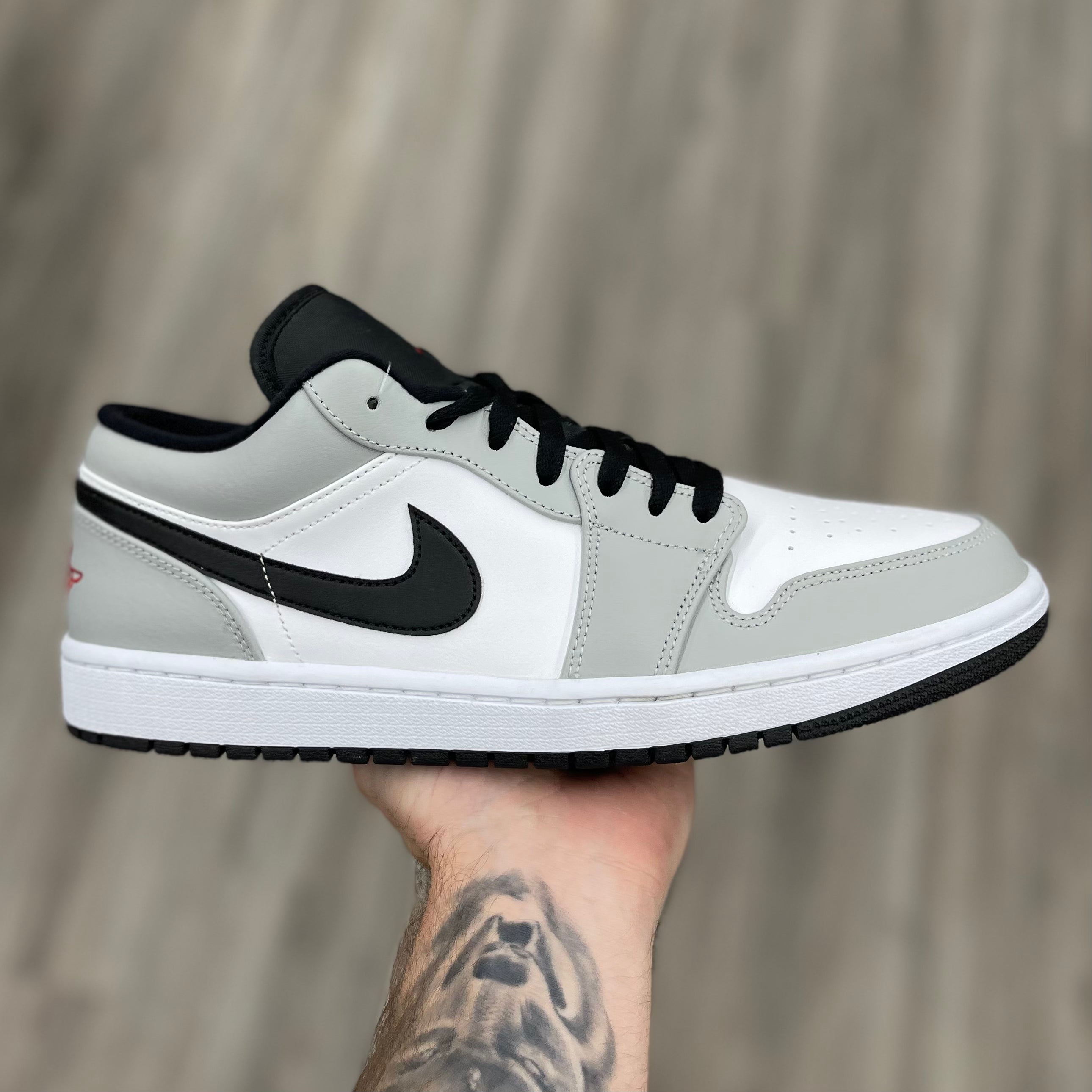 Air Jordan Retro 1 Low “Light Smoke”