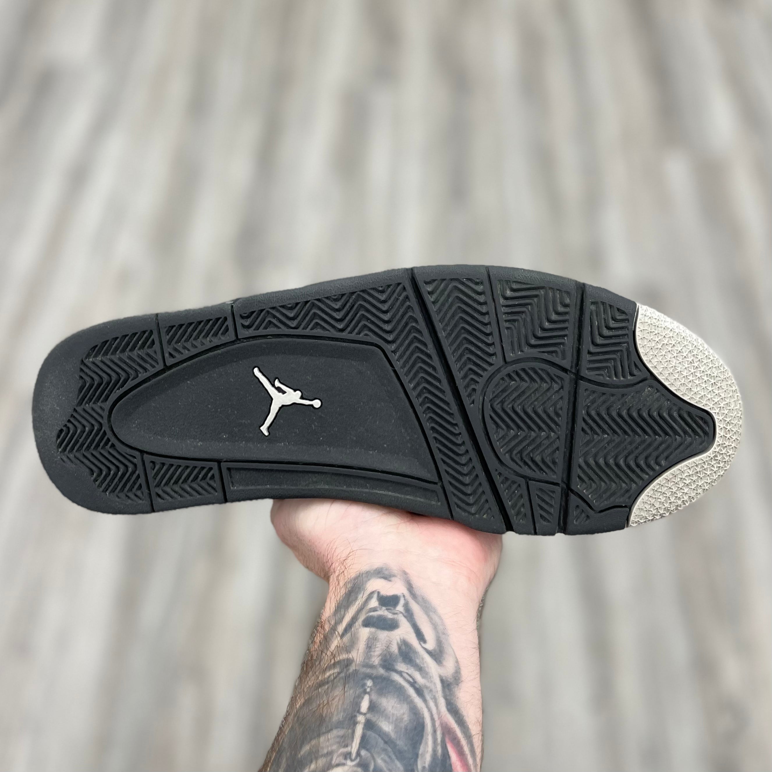 Air Jordan 4 Retro “Oreo”