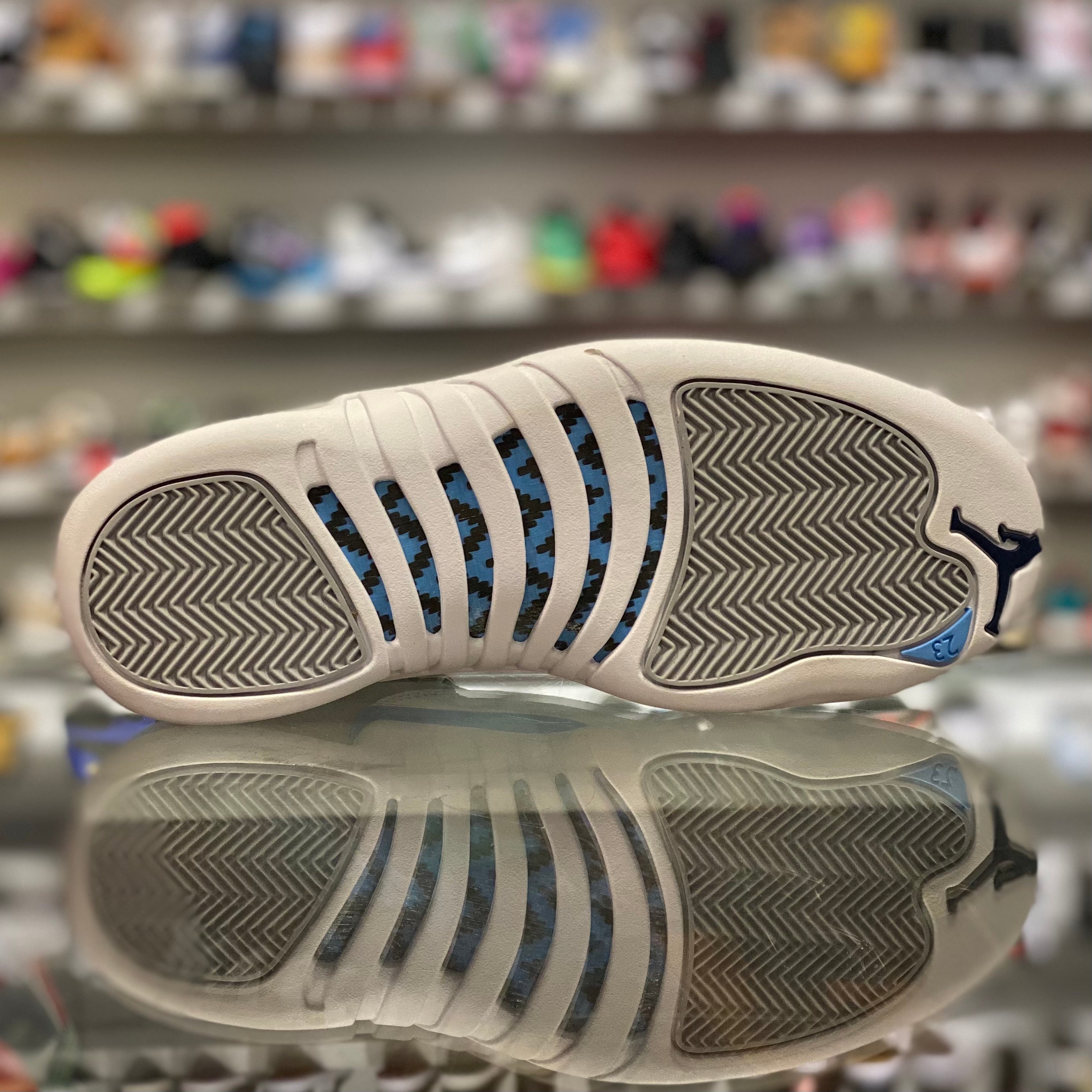 Air Jordan 12 Retro “Grey University Blue”