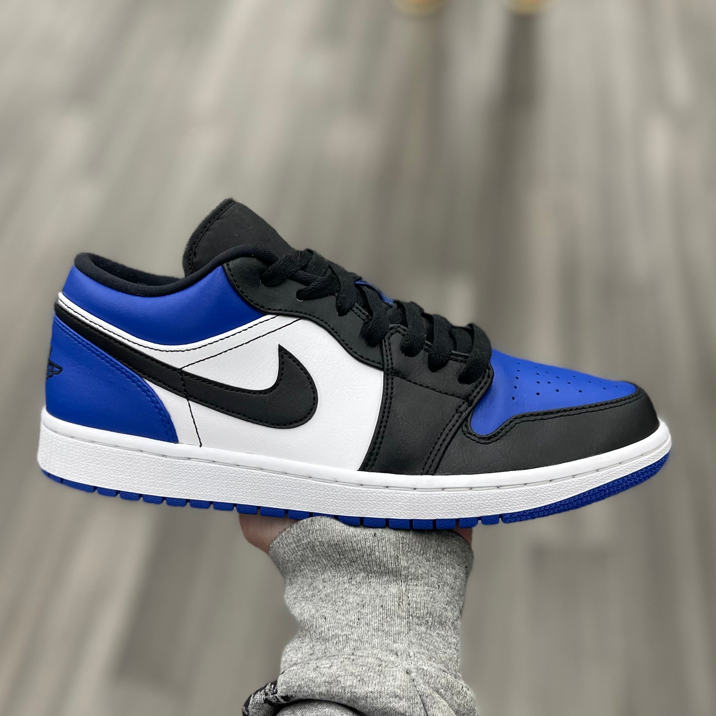 Air Jordan 1 Retro Low “Royal Toe”