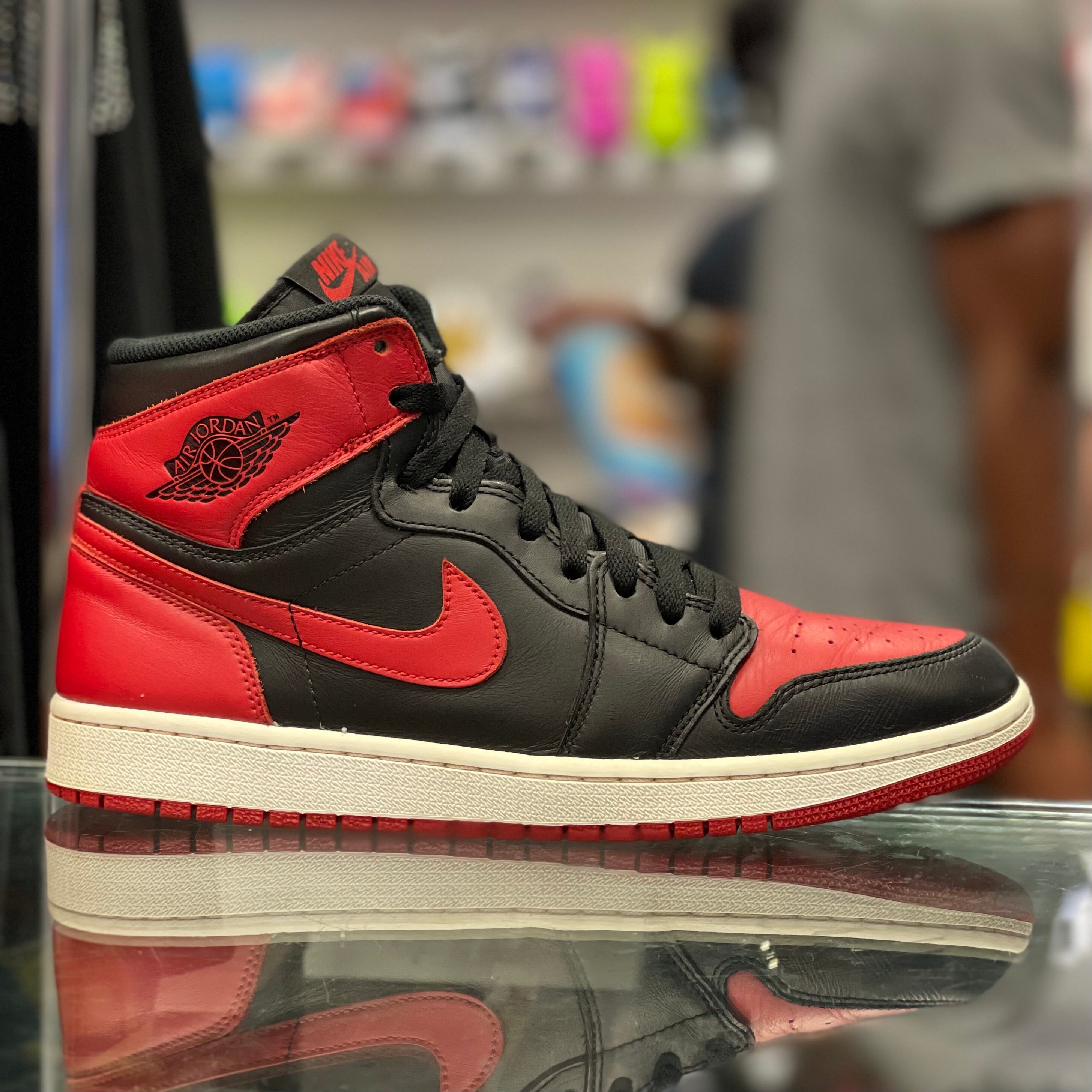 Air Jordan Retro 1 “2013 Bred”