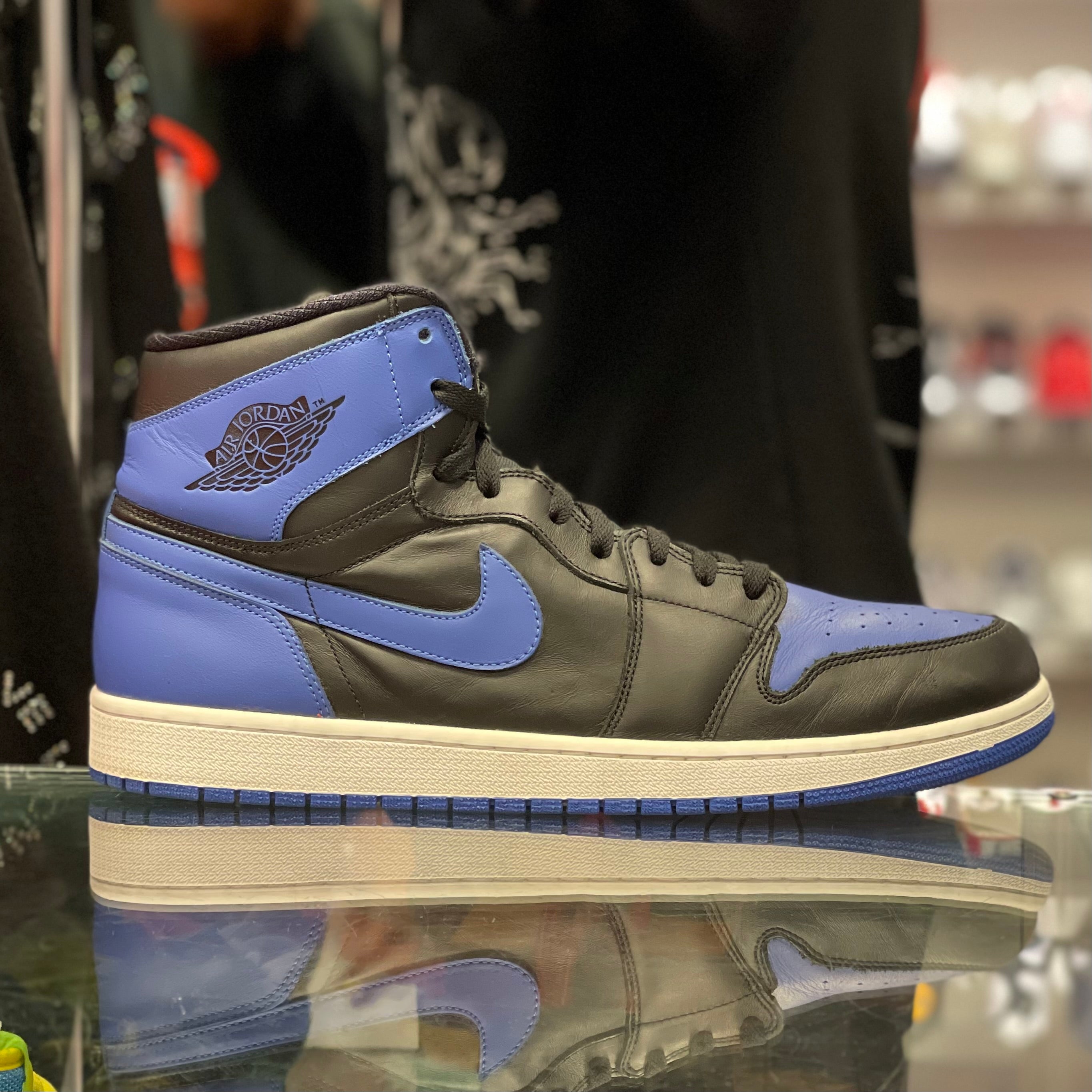 Air Jordan 1 Retro "Royal” 2013