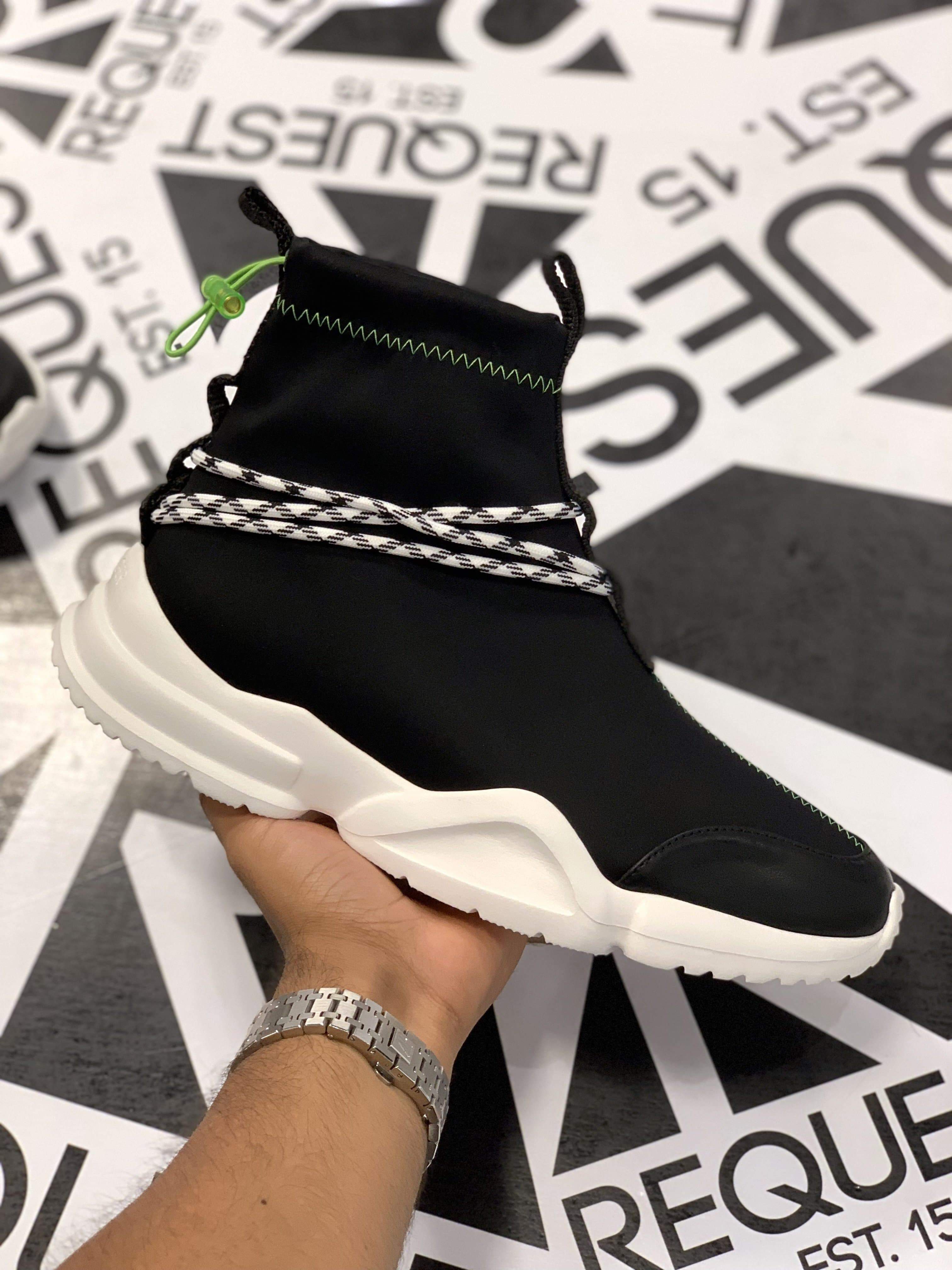 John Geiger 002 “Black White”