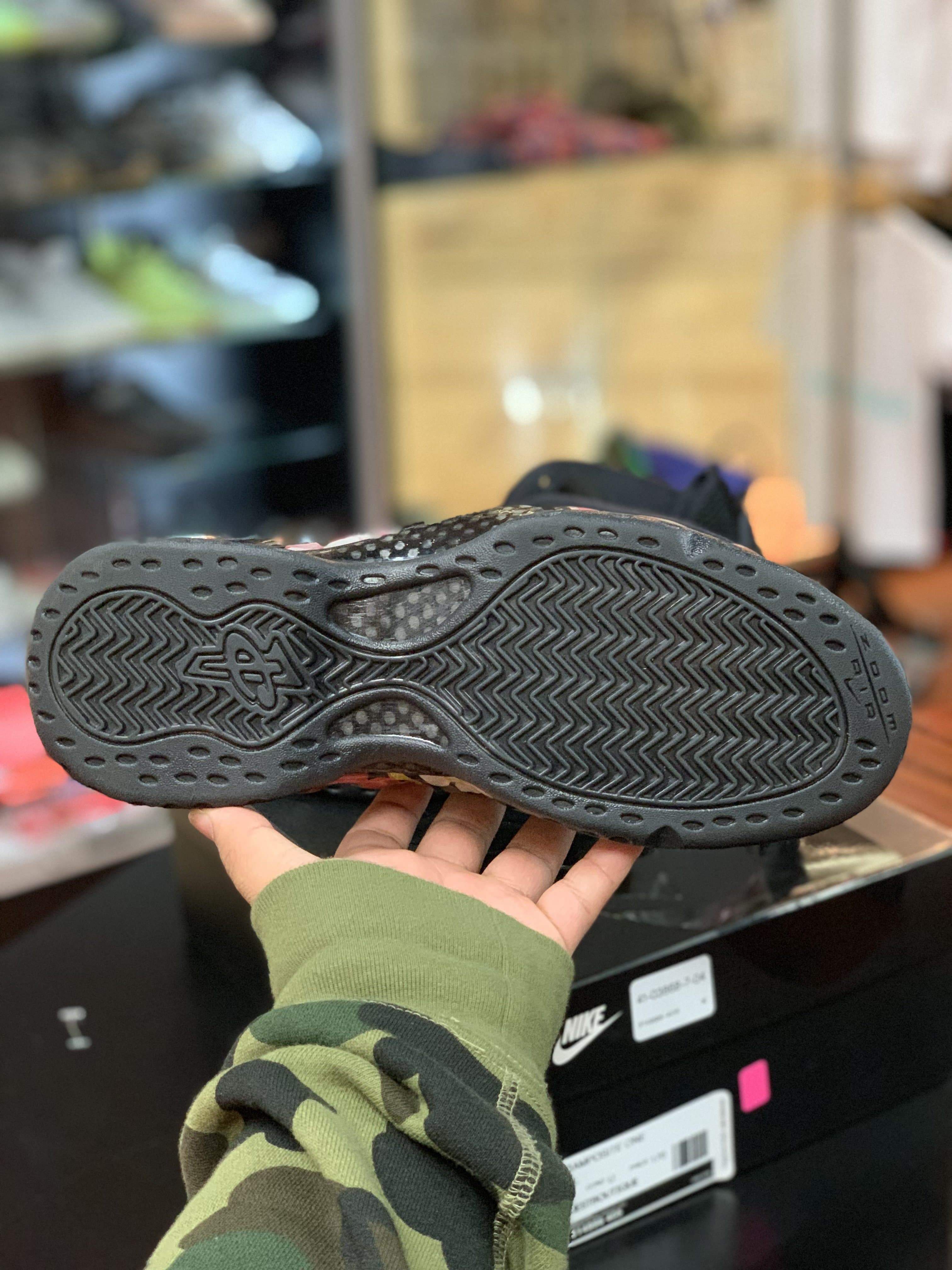 Nike Air Foamposite One “Floral”