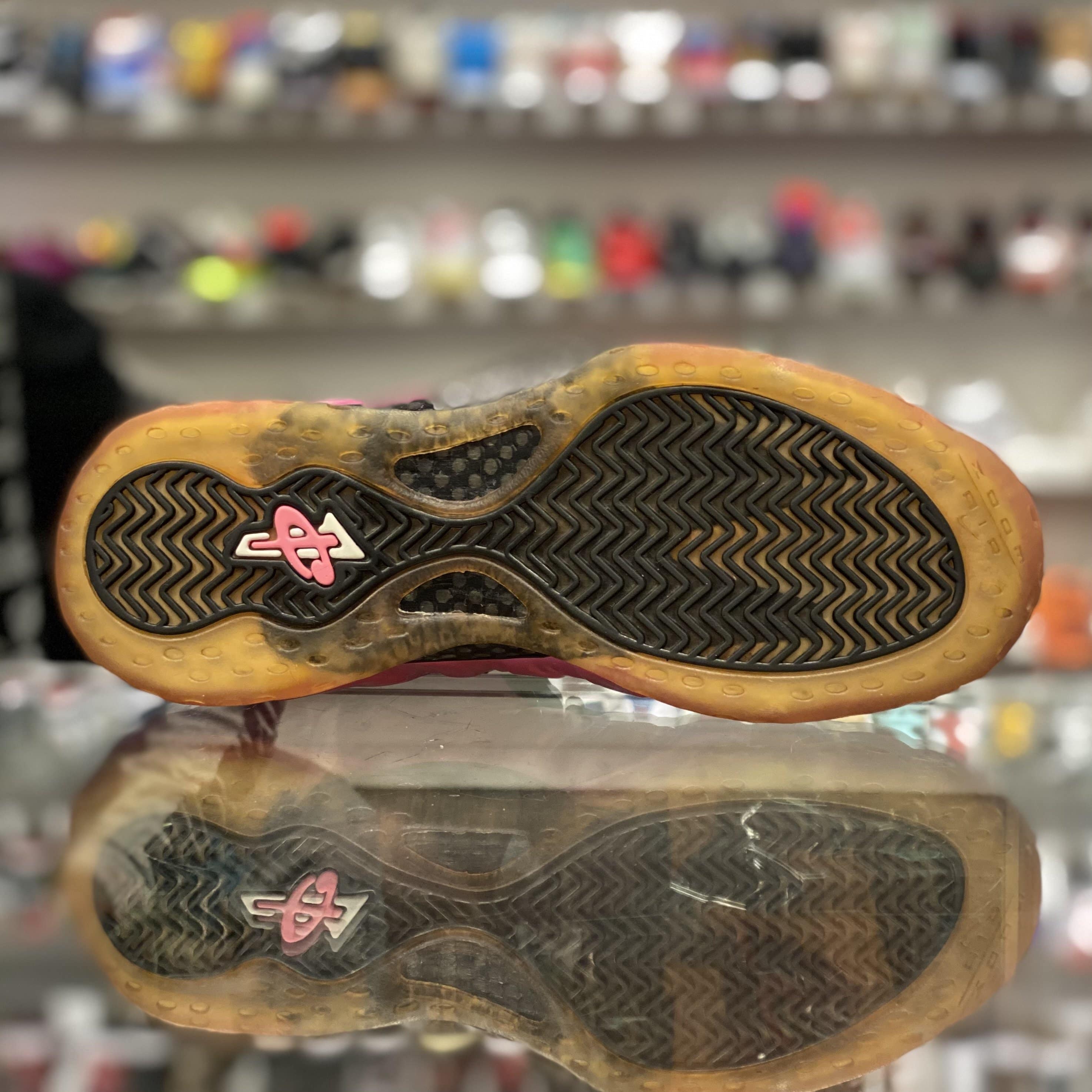 Nike Air Foamposite One “Pearlized Pink”