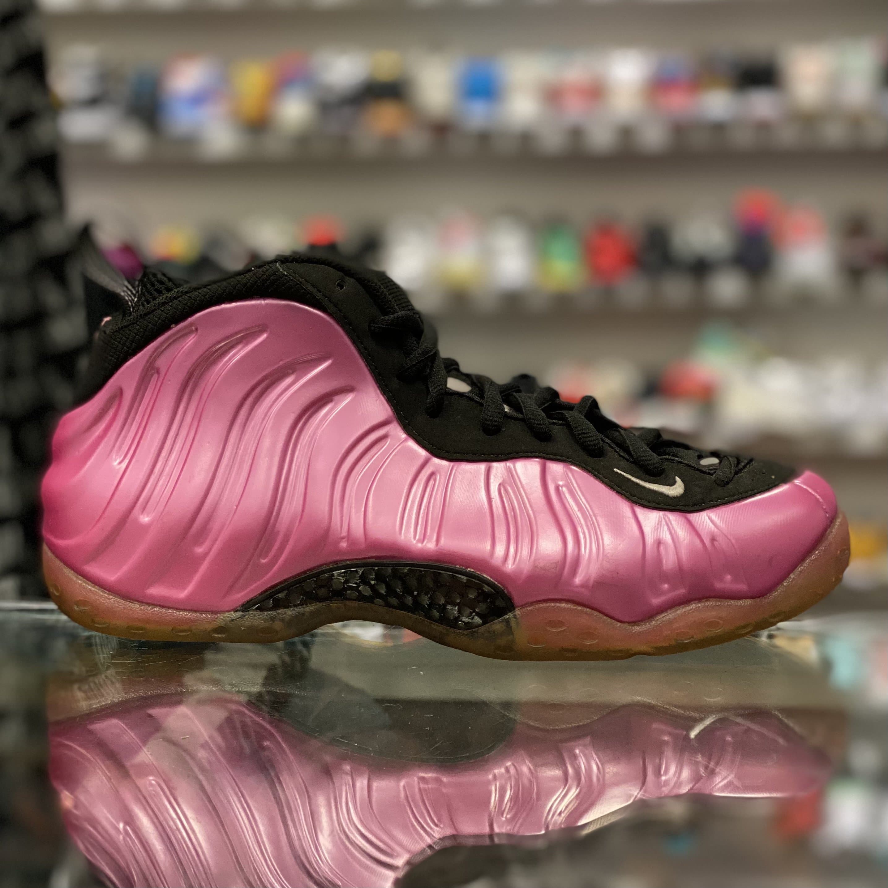 Nike Air Foamposite One “Pearlized Pink”