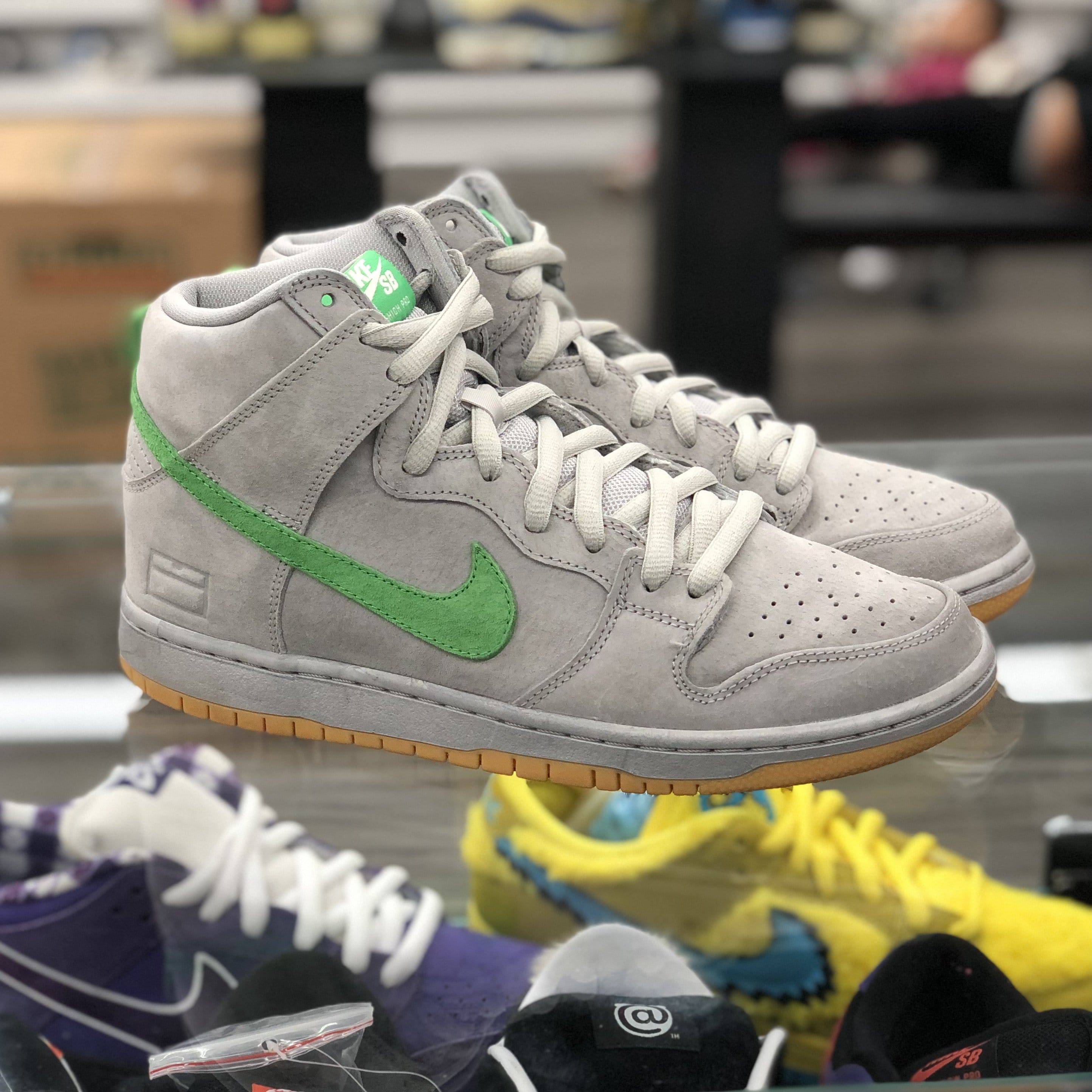 Nike Dunk SB High “Silver Box”