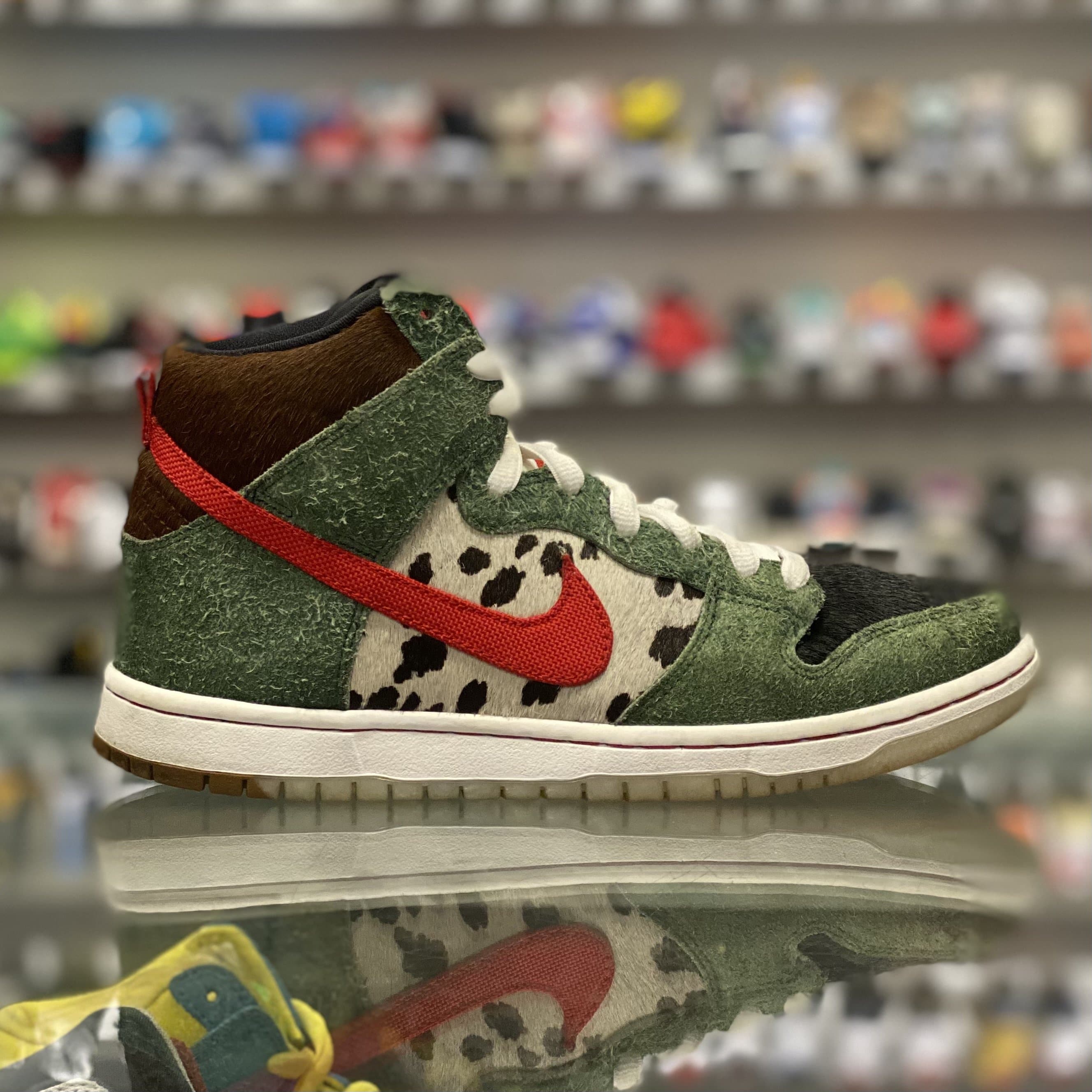 Nike SB Dunk High “Dog Walker”