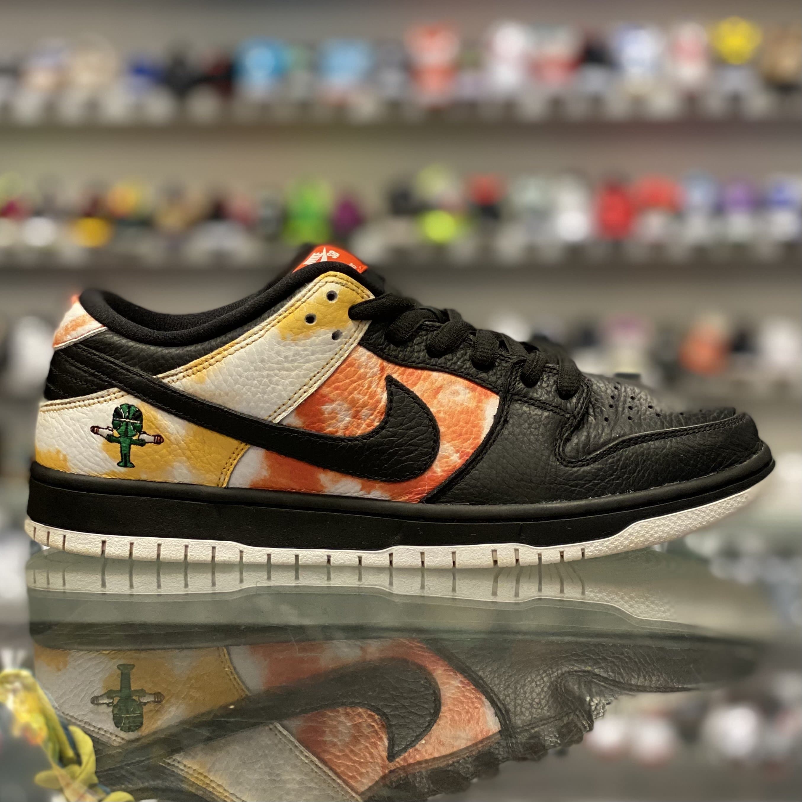 Nike Sb Dunk Low Ray Gun “Tie-Dye Black”