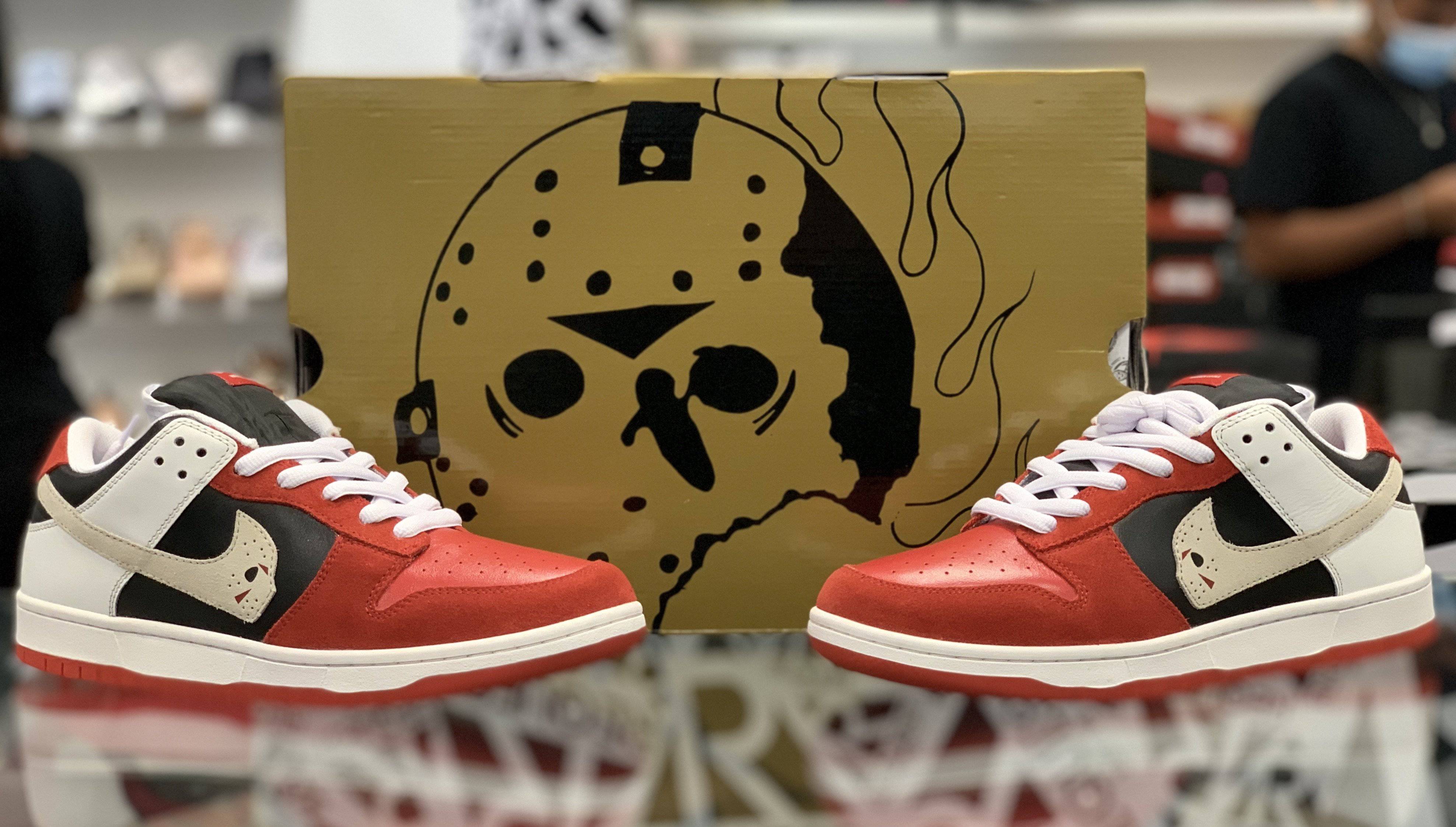 Warren Lotas Jason “Red White”