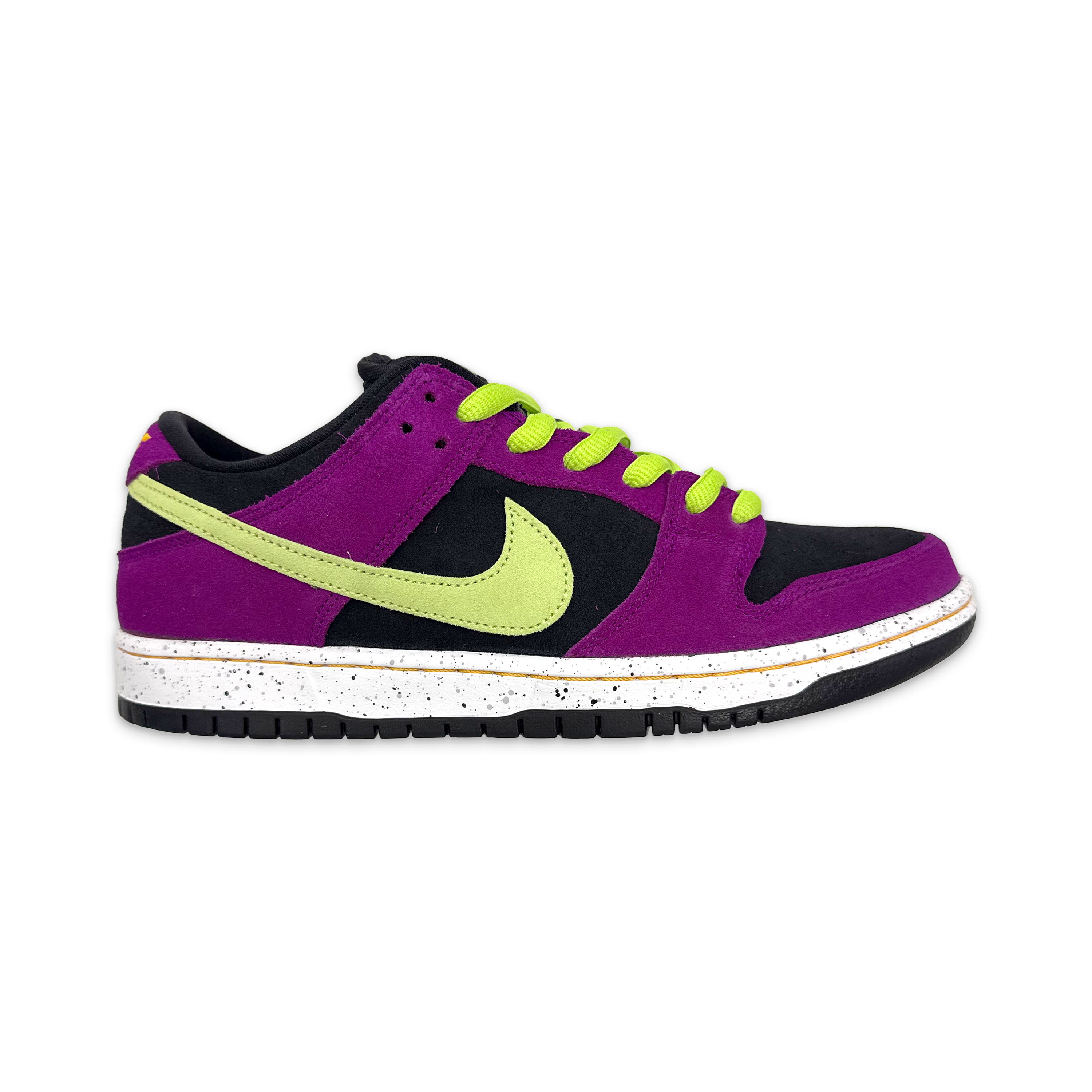 SB Dunk Low “ACG Terra Red Plum”