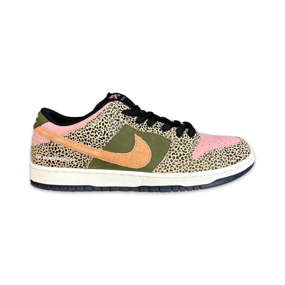 スケートボード NIKE SB Dunk Low Pro QS Arts-Rec US9.5 SB Dunk Low 