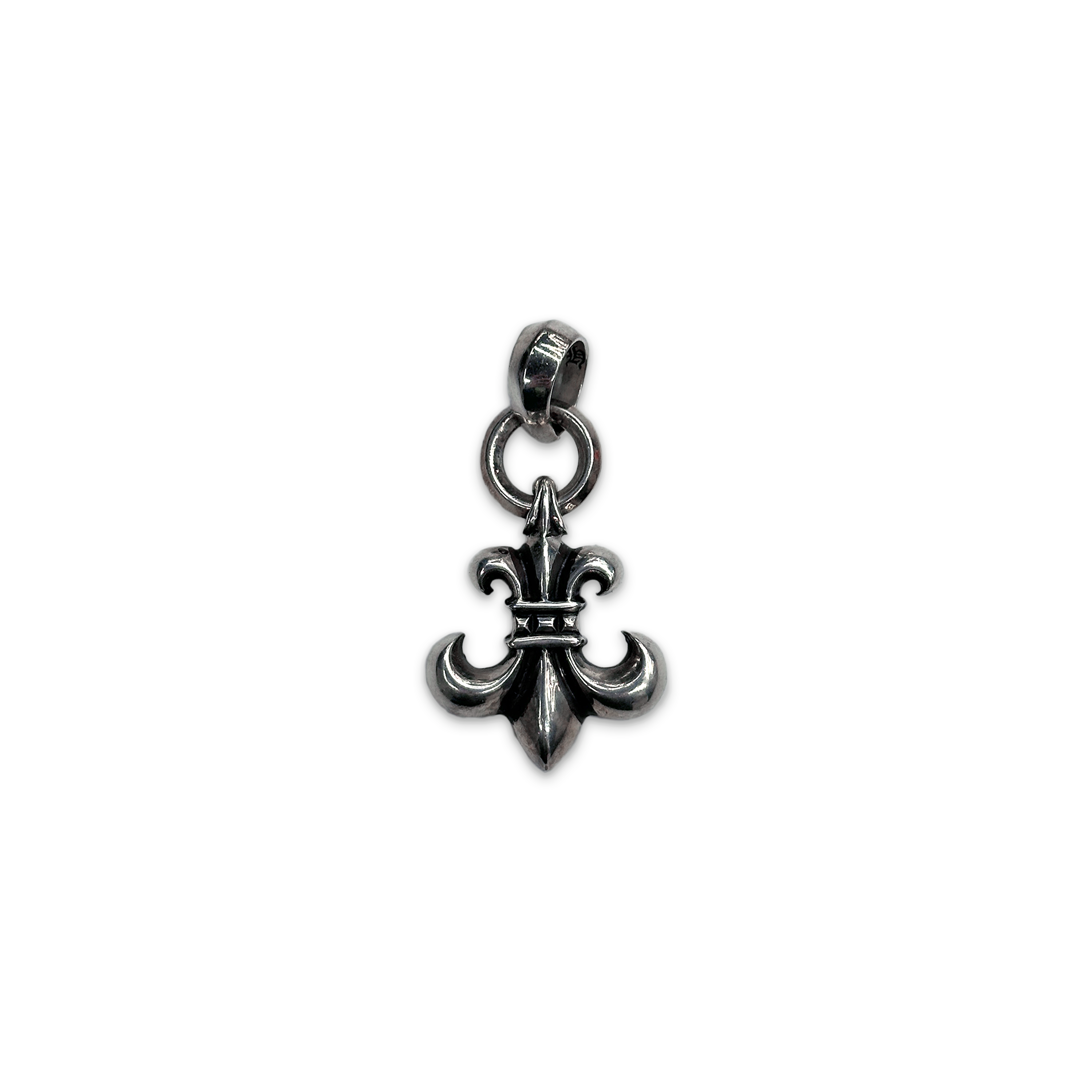 Double Bail Le Fleur Pendant