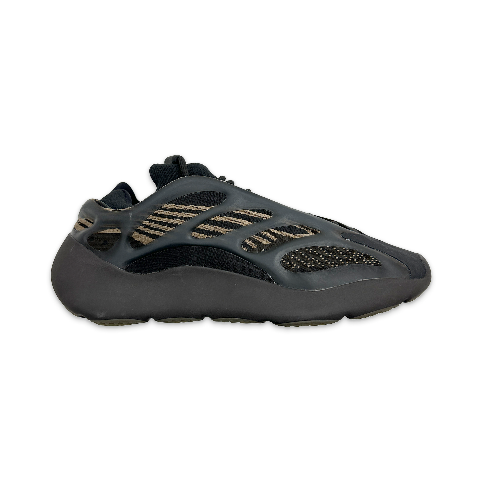 Yeezy 700 V3 “Clay Brown”