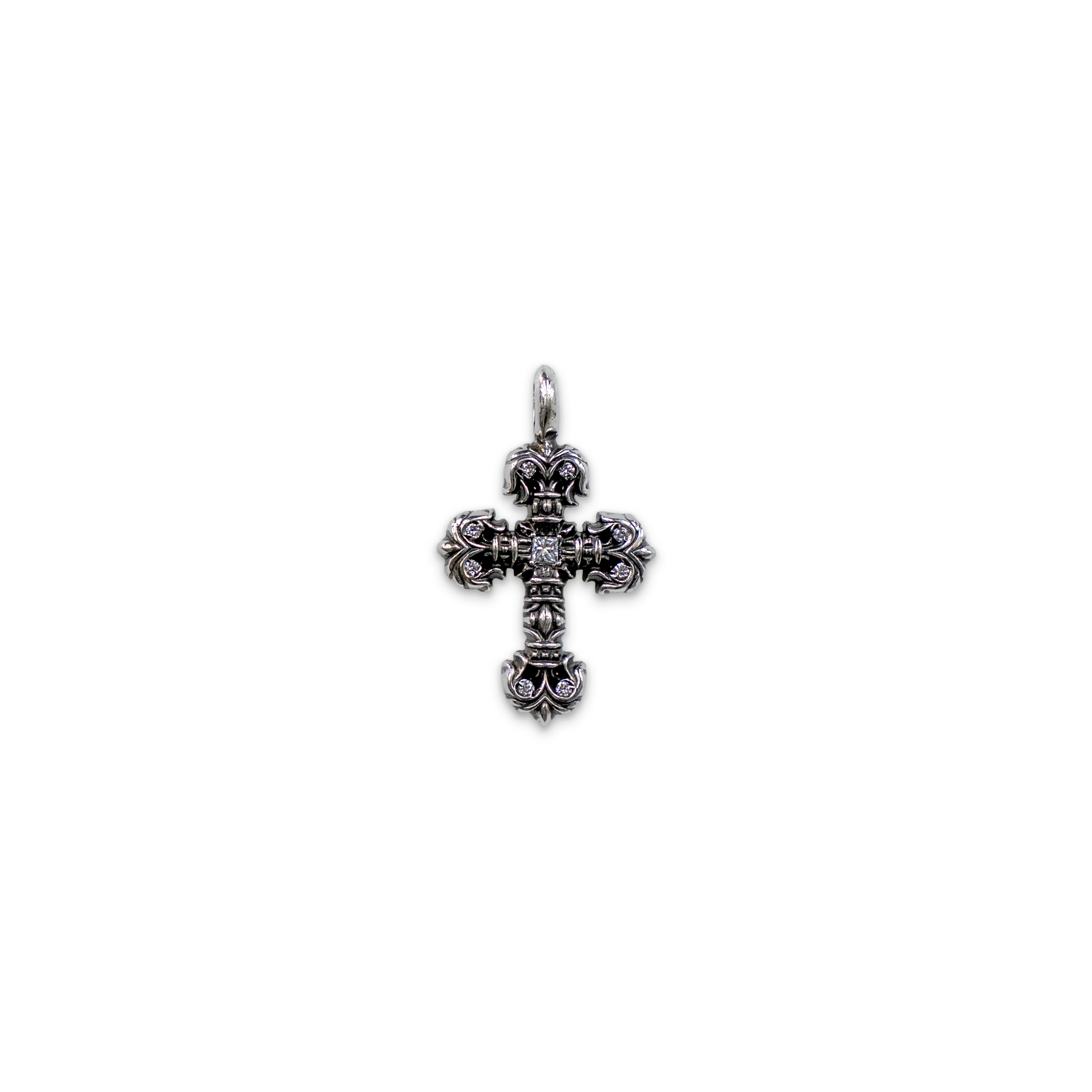 ◆送料込♪【CHROME HEARTS】TINY FILIGREE CROSS PENDENT Tiny Filigree Cross Pendent w/ Diamonds