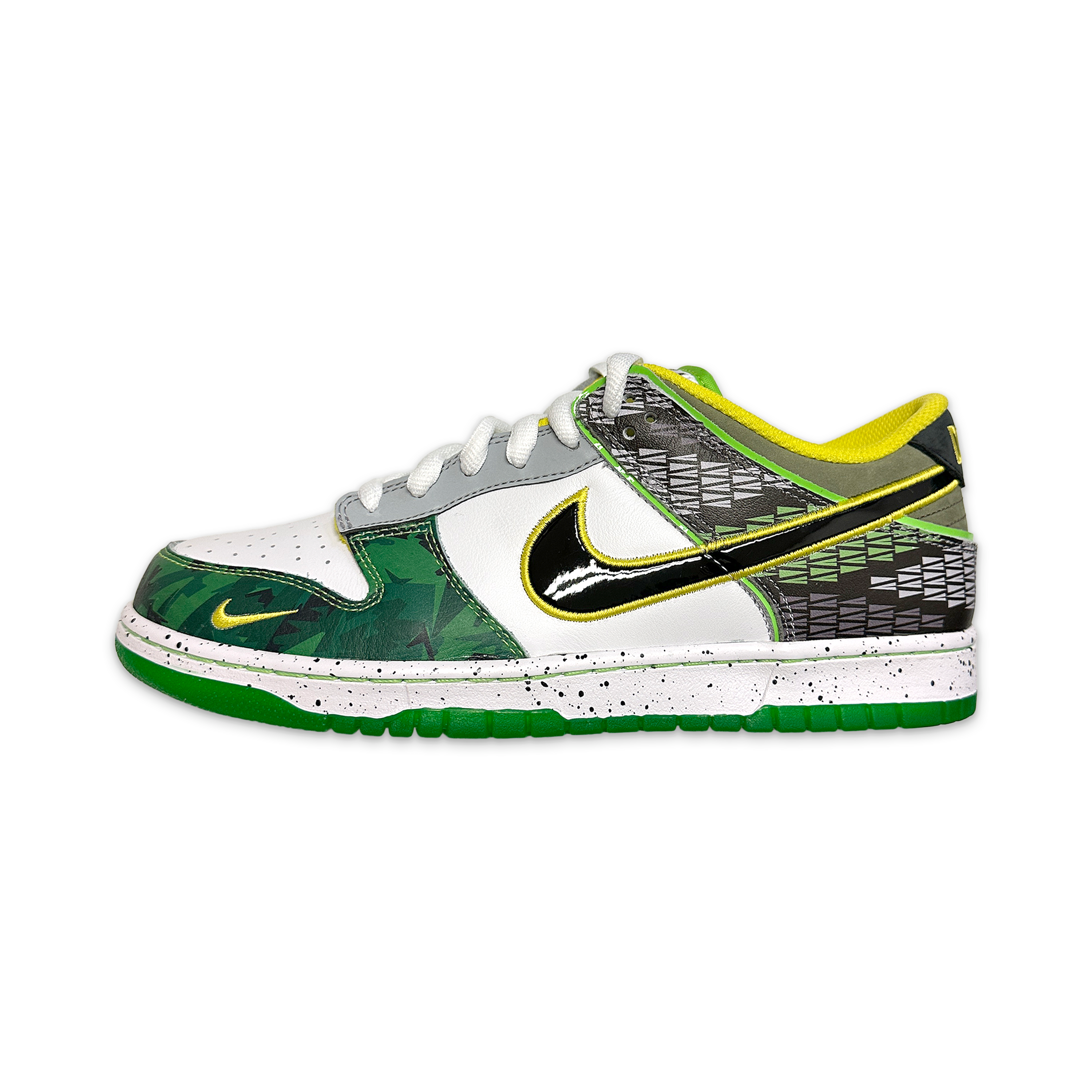 Nike, Dunk Low “What the Duck Away University of Oregon PE"