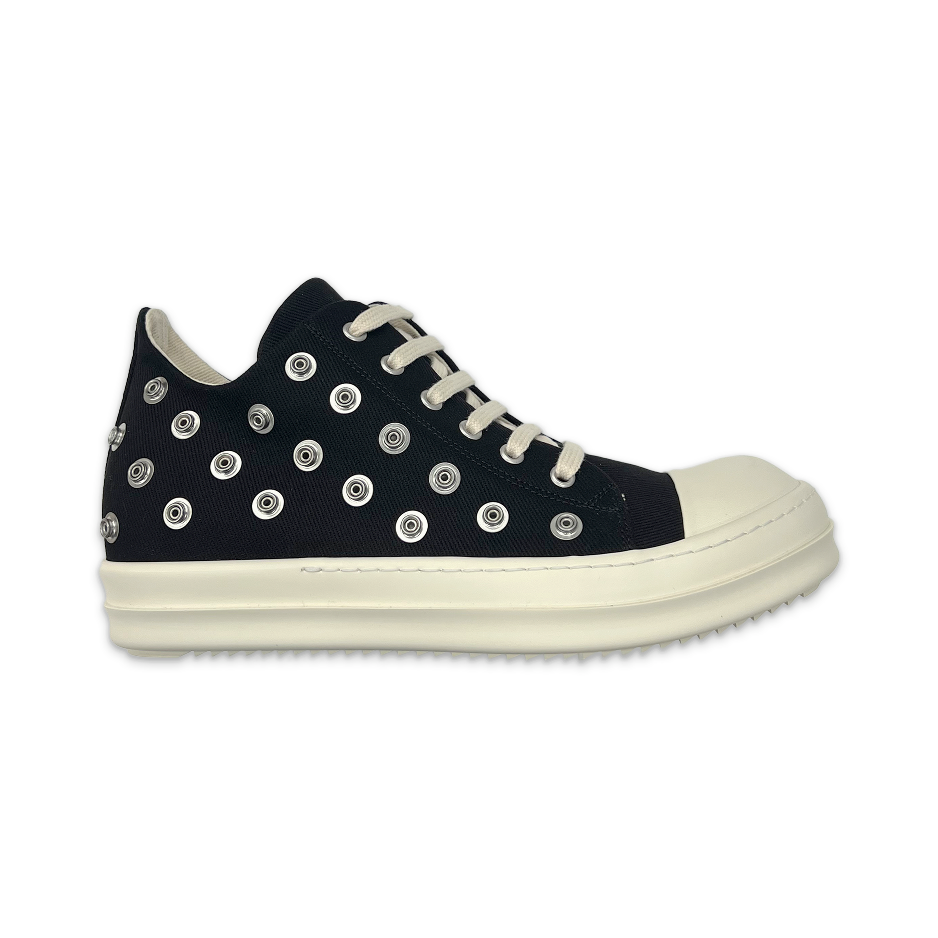 Luxor Ramones Low Studded Eyelet "Black Milk"