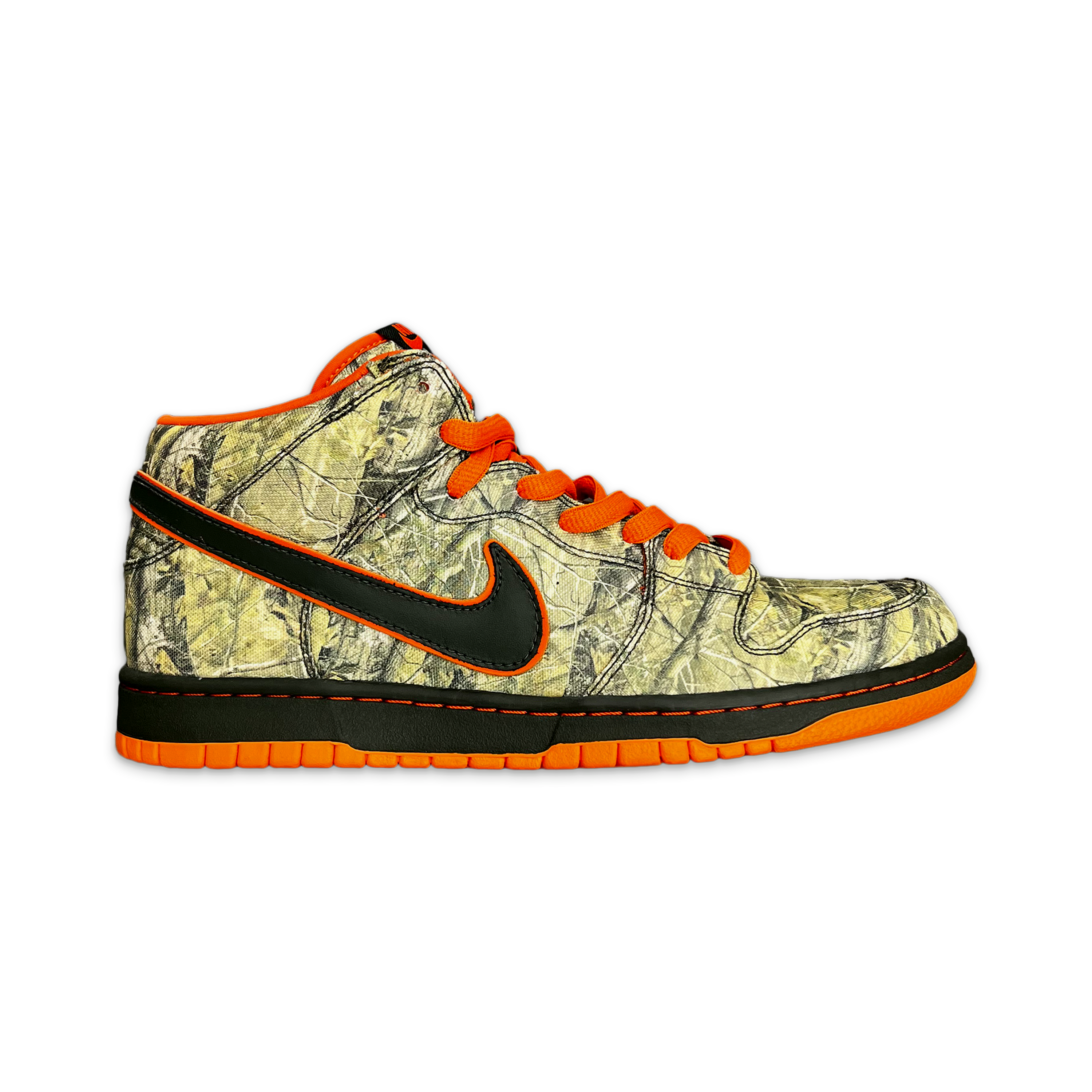 SB Dunk Mid “Real Tree Camo”