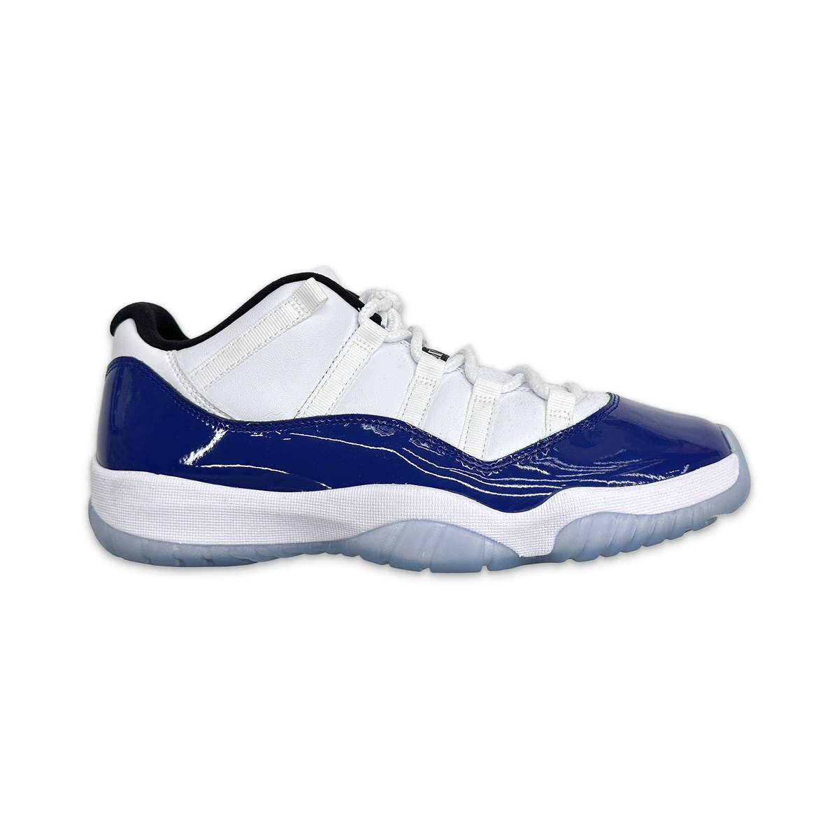 Jordan retros 11s , brand new in the box. Blue and white . Jordan 11 Legend Blue (GS) Size 5Y, DS BRAND NEW - SoleSeattle main image 4