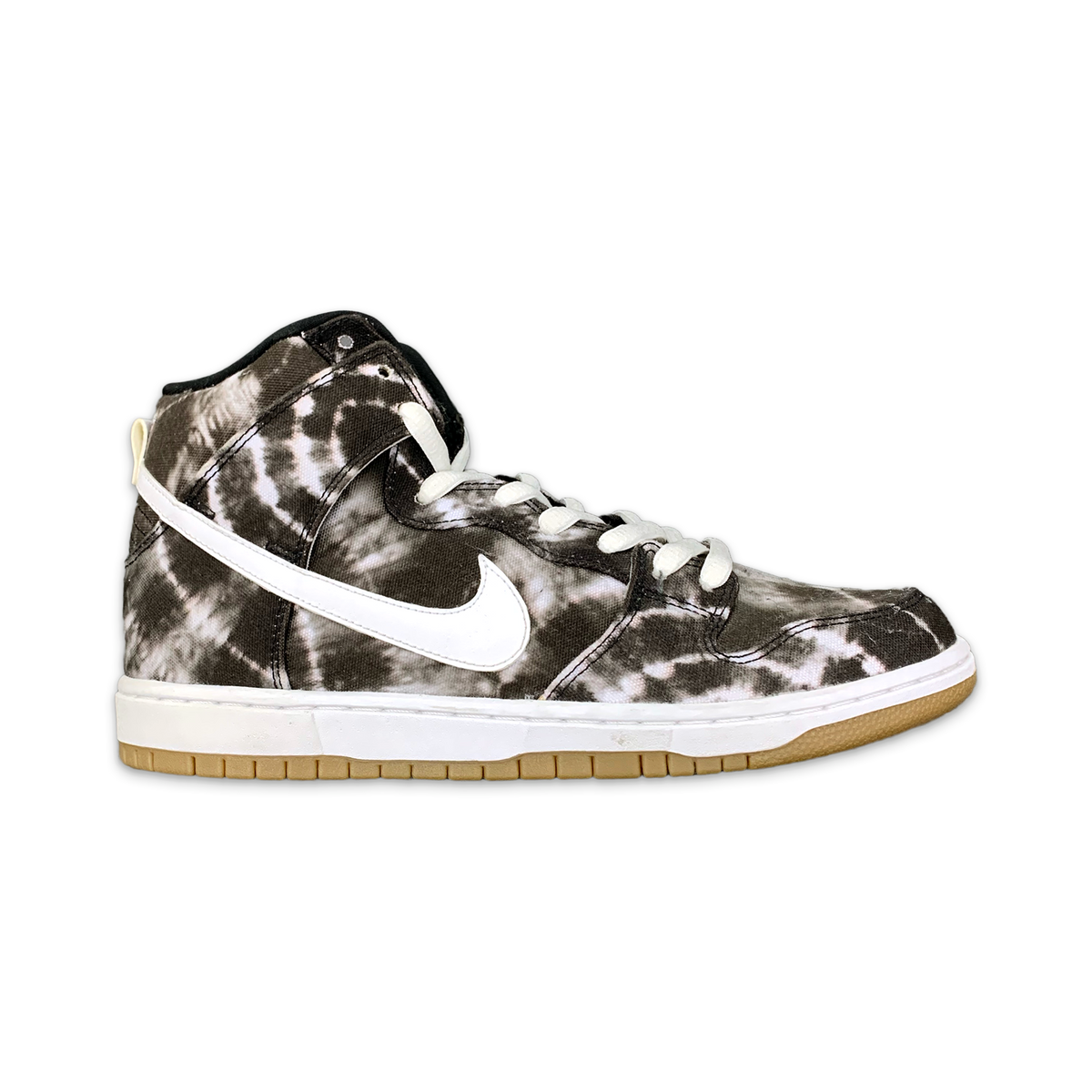 Nike High-Top Sneakers in Black & White Tie-Dye Nike Jordan 1 Retro High Tie Dye (Women main image 4