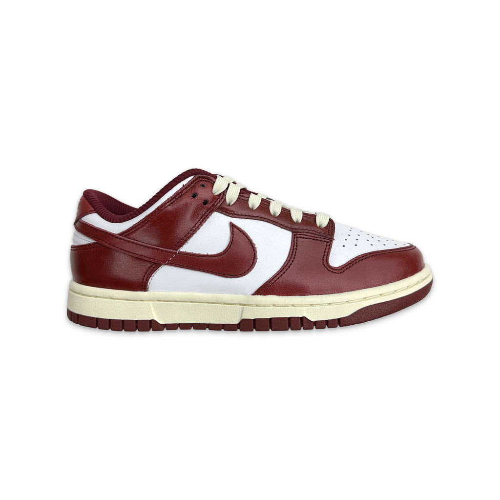 Dunk Low PRM 