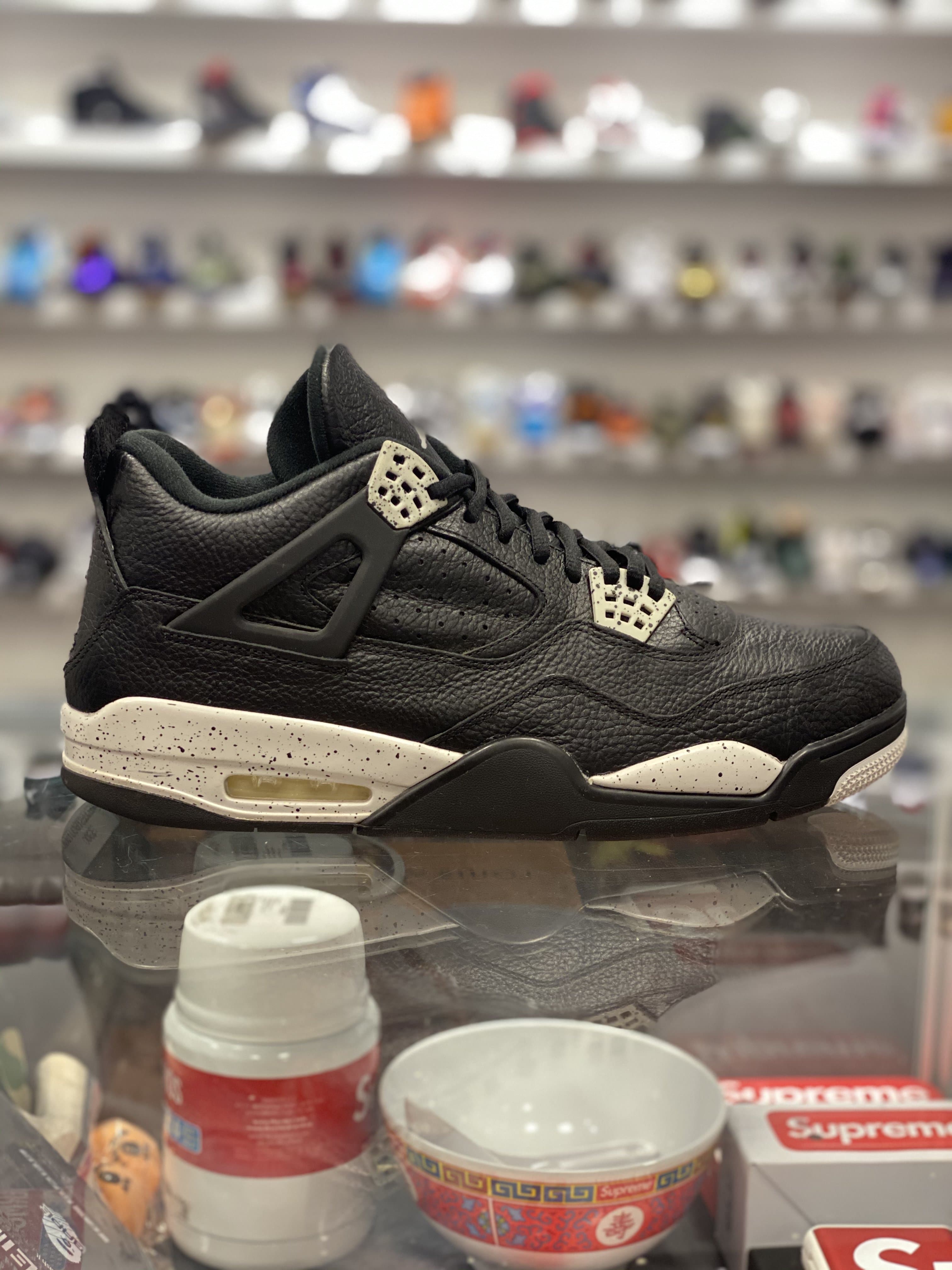 Air Jordan 4 Retro “Oreo”