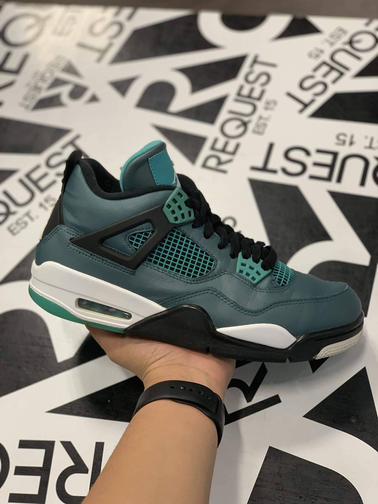 Air Jordan Retro “Teal” - Main Image