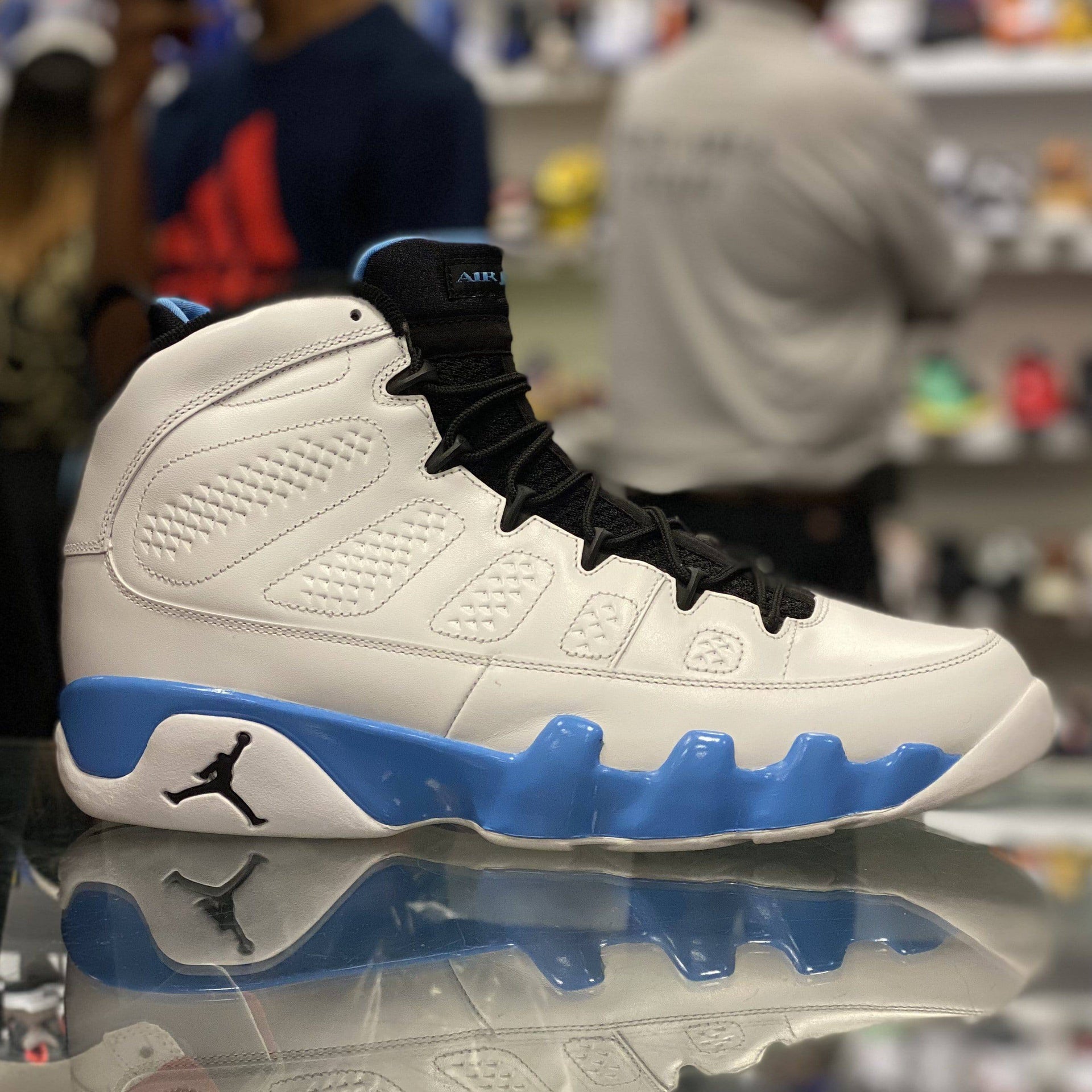 Air Jordan Retro “Powder Blue”