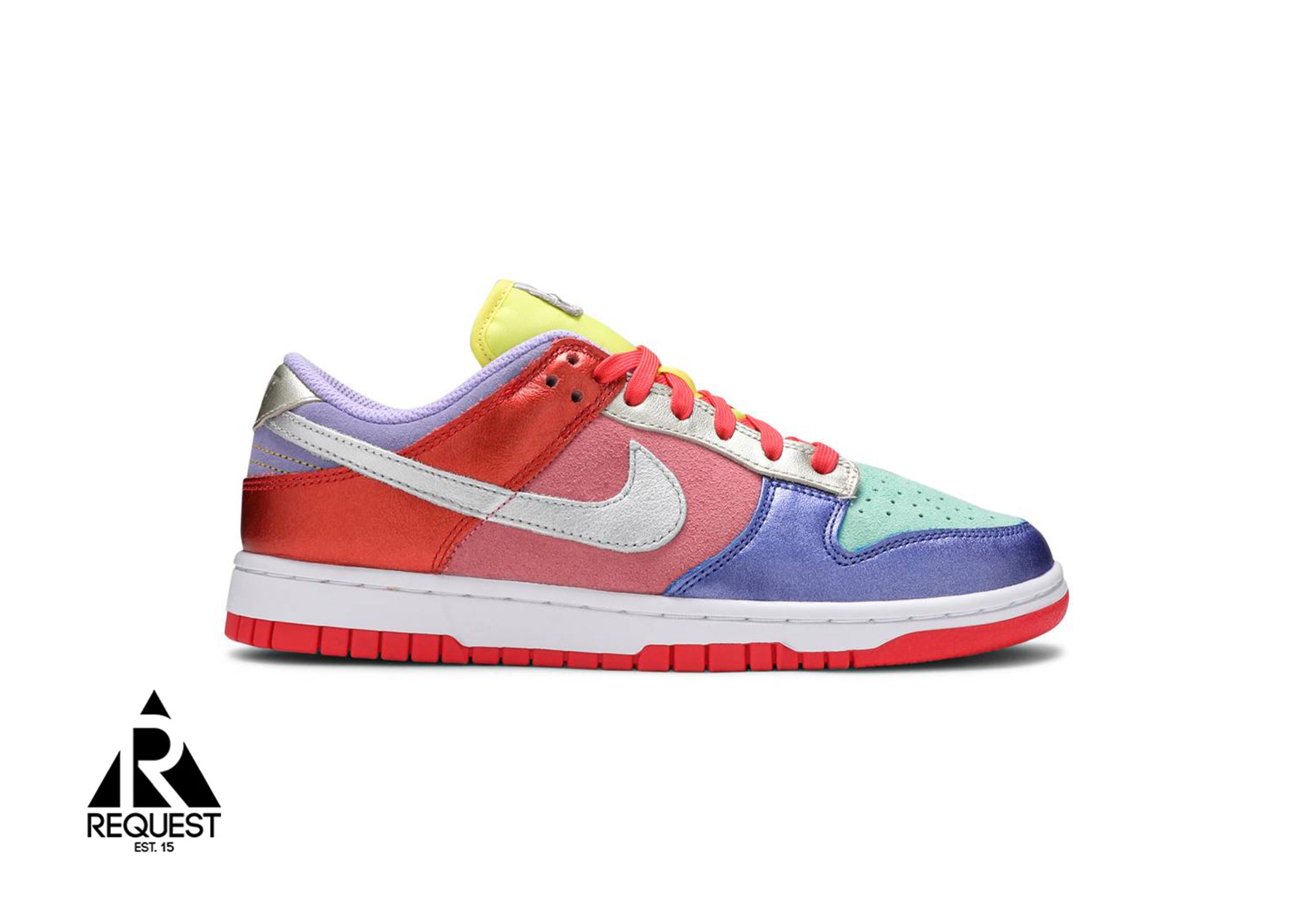 Nike Dunk Low “Sunset Pulse (W)”